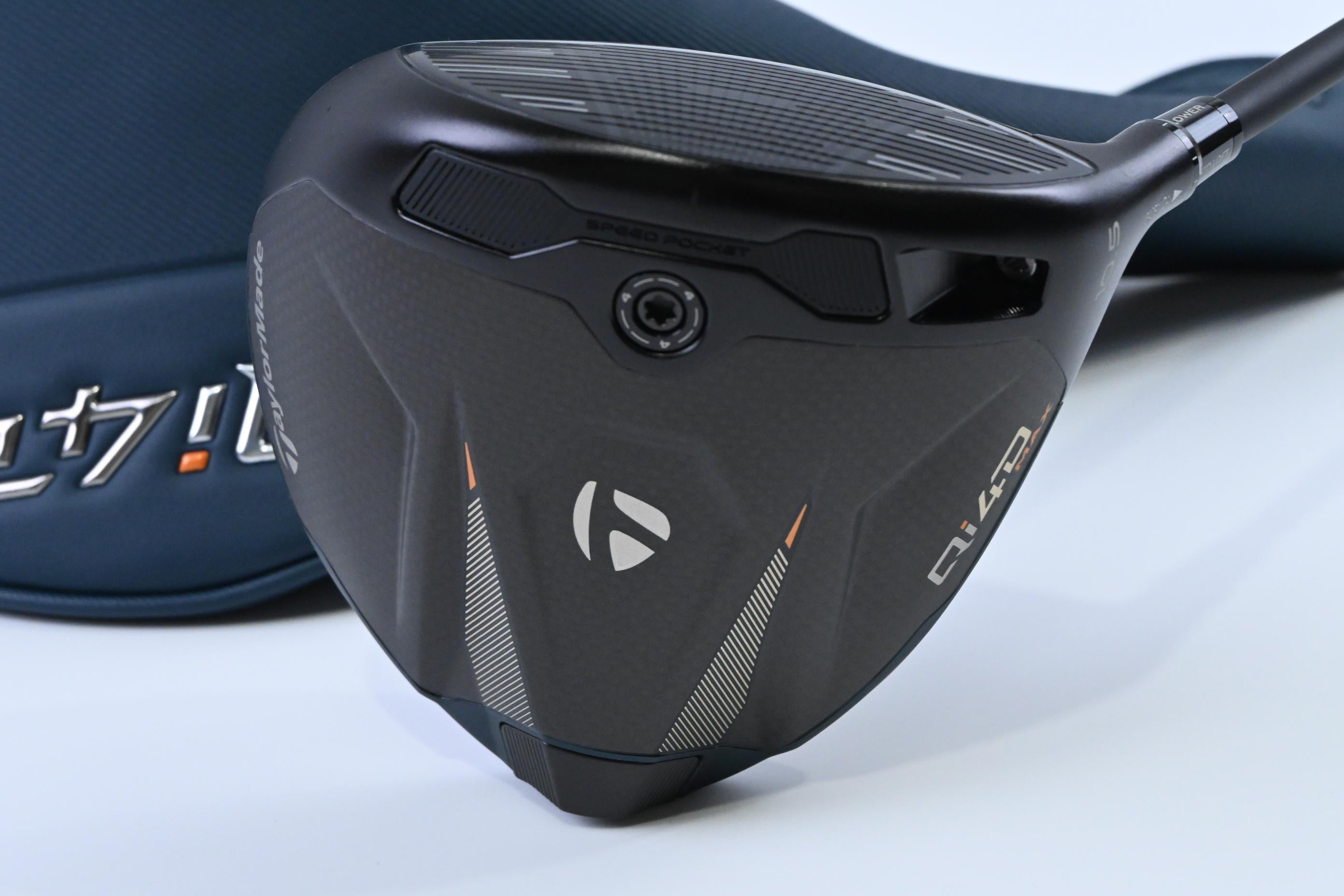 Taylormade Qi4D Max Driver / 10.5 Degree / Regular Flex Reax Blue 50 Shaft