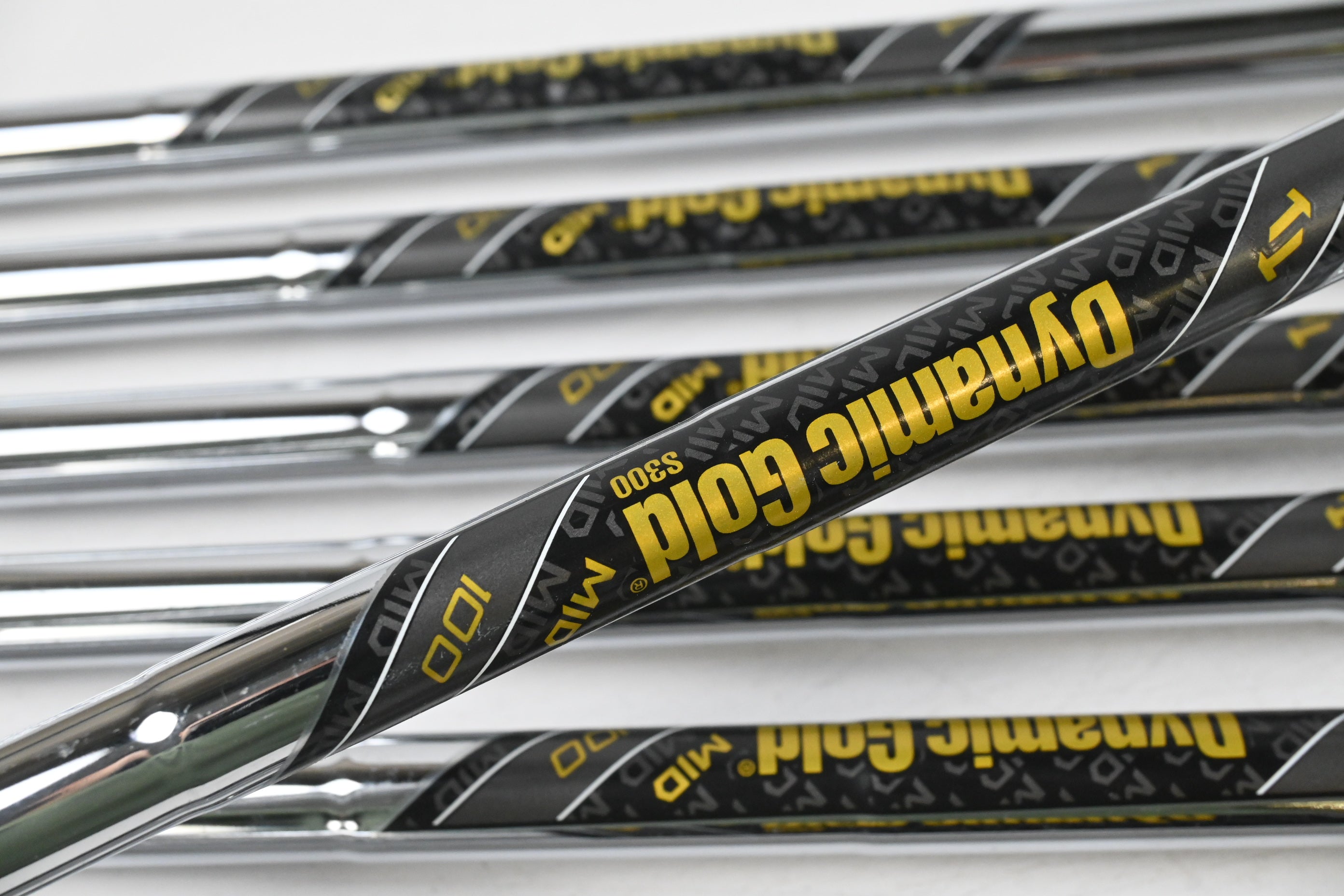 Left Hand Callaway Apex Ai300/Ai200 Combo Irons / 4-PW+GW / Stiff Flex Shafts