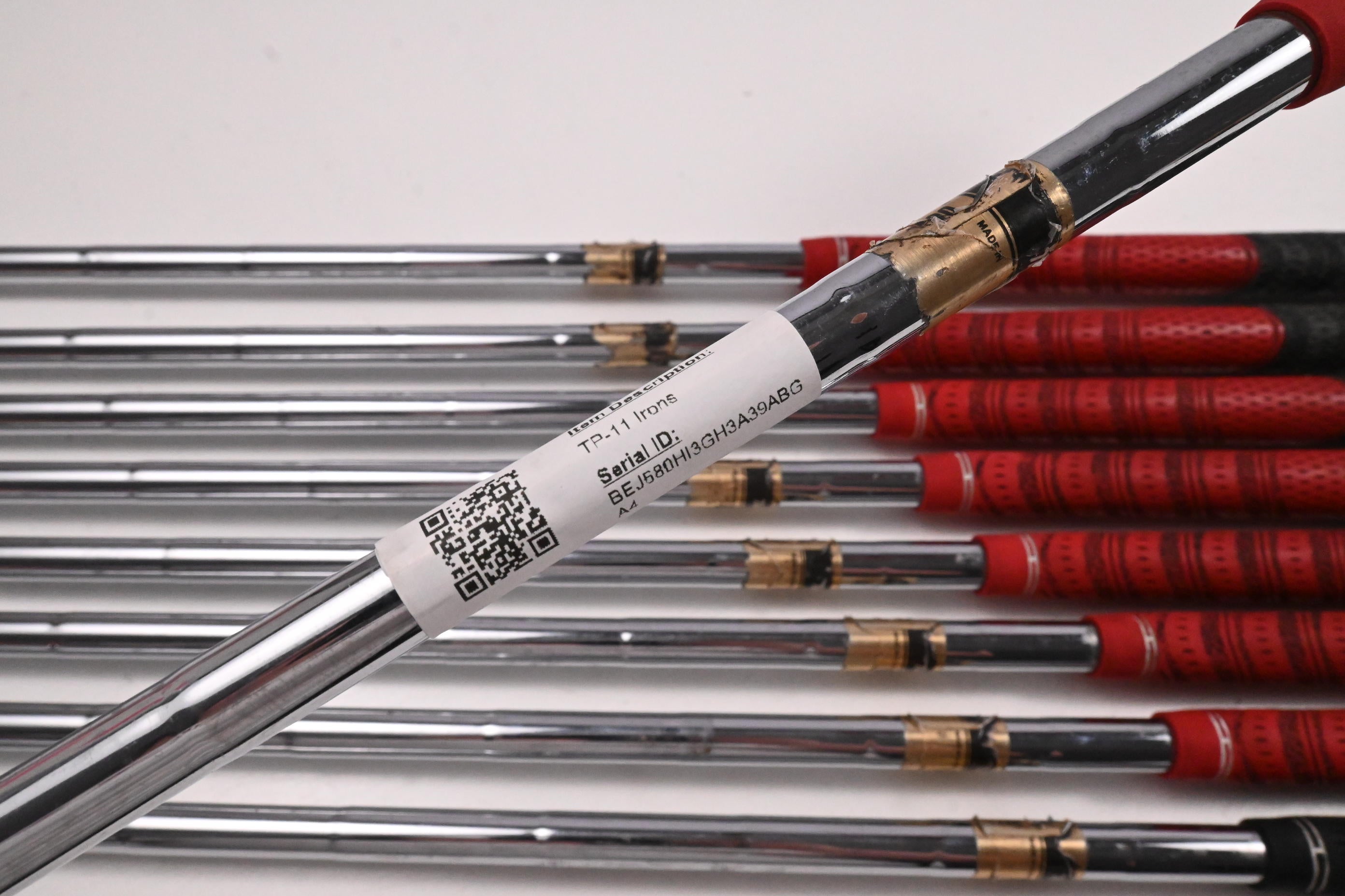 Mizuno TP-11 Irons / 3-PW+SW / Regular Flex Dynamic Gold R400 Shafts