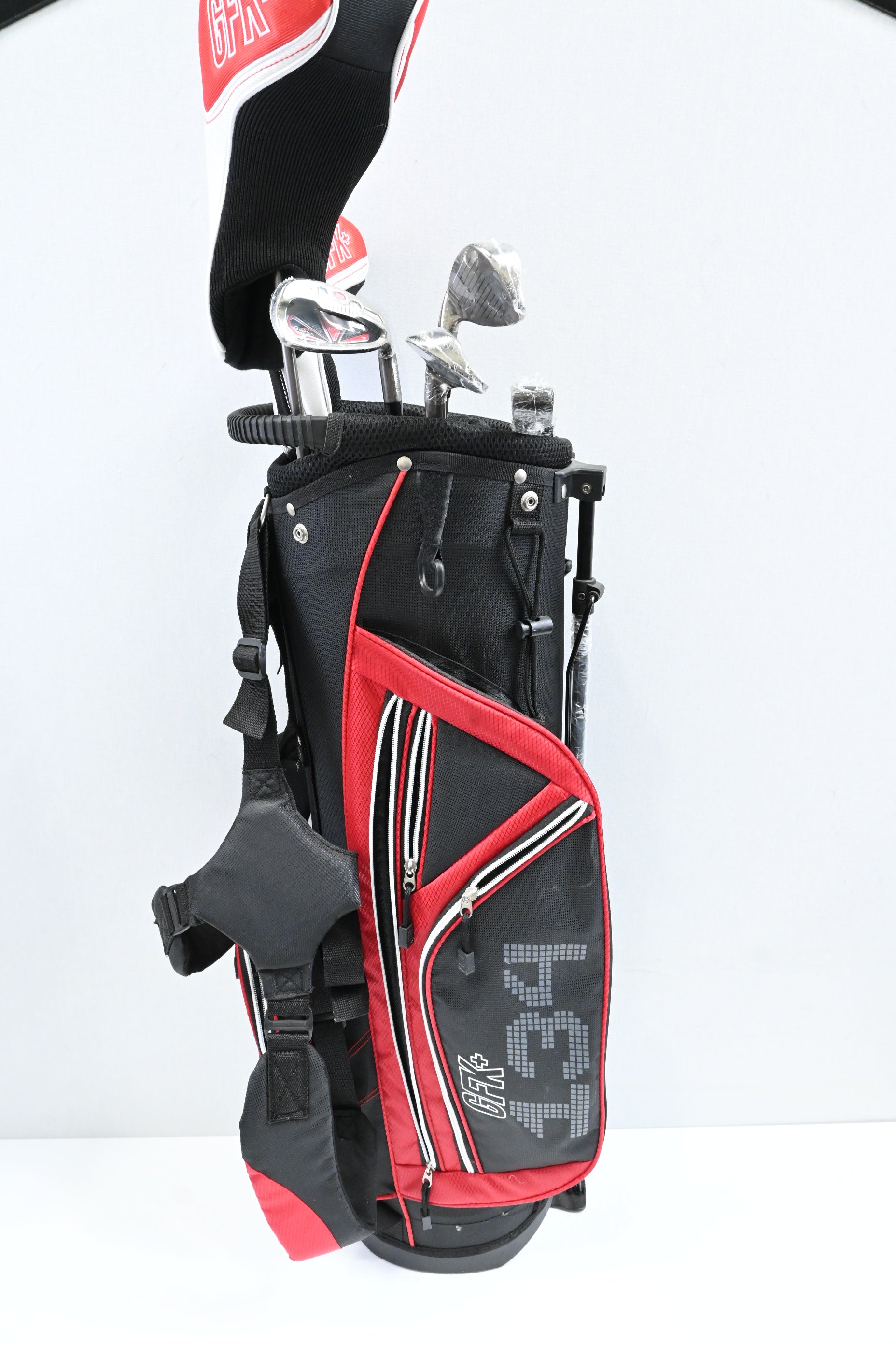 Junior Golphin GFK 139 Package Set / Wood, Hybrid, Irons, Putter, Bag