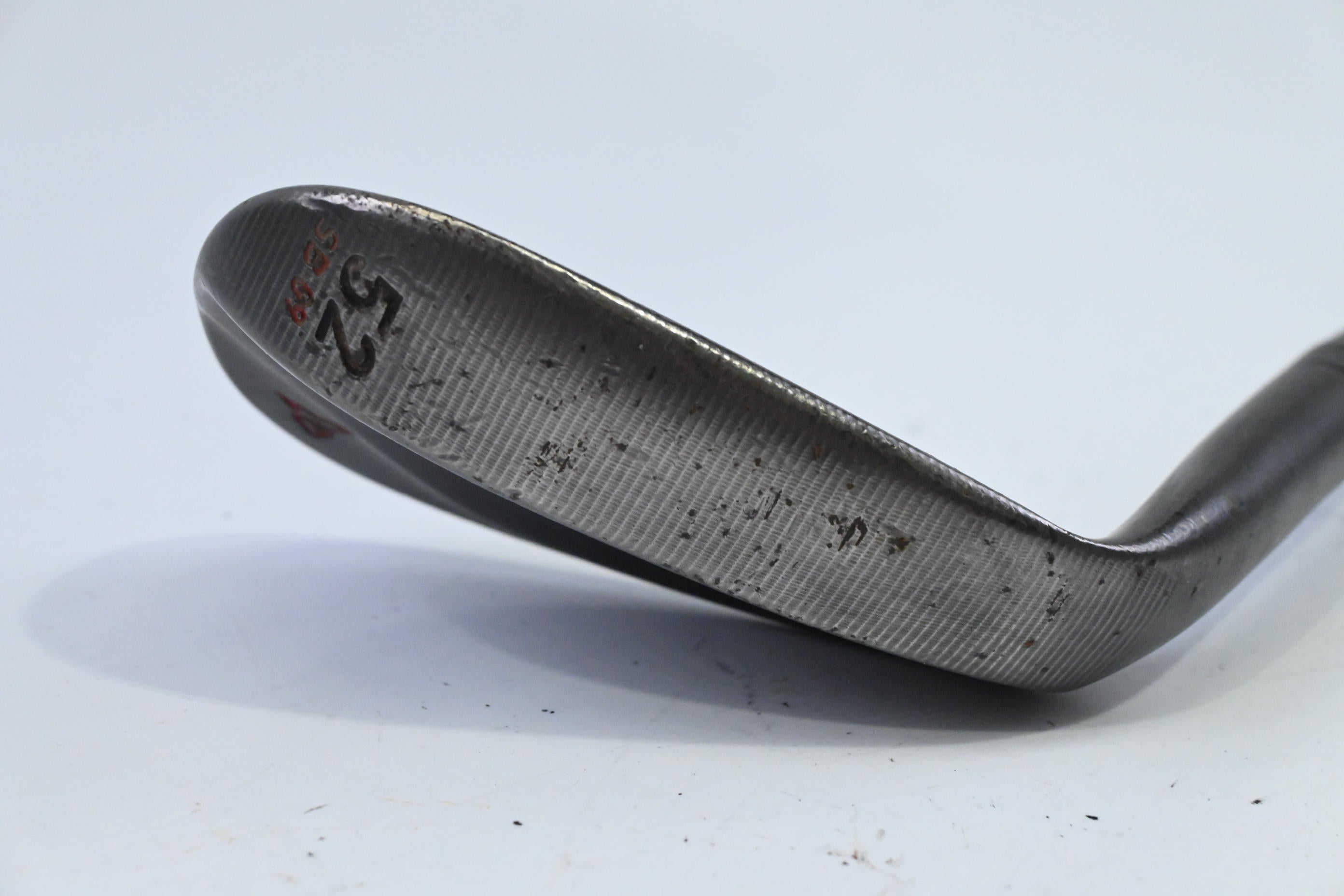 Taylormade Milled Grind 2 Black Gap Wedge / 52 Degree / Stiff Flex Dynamic Gold