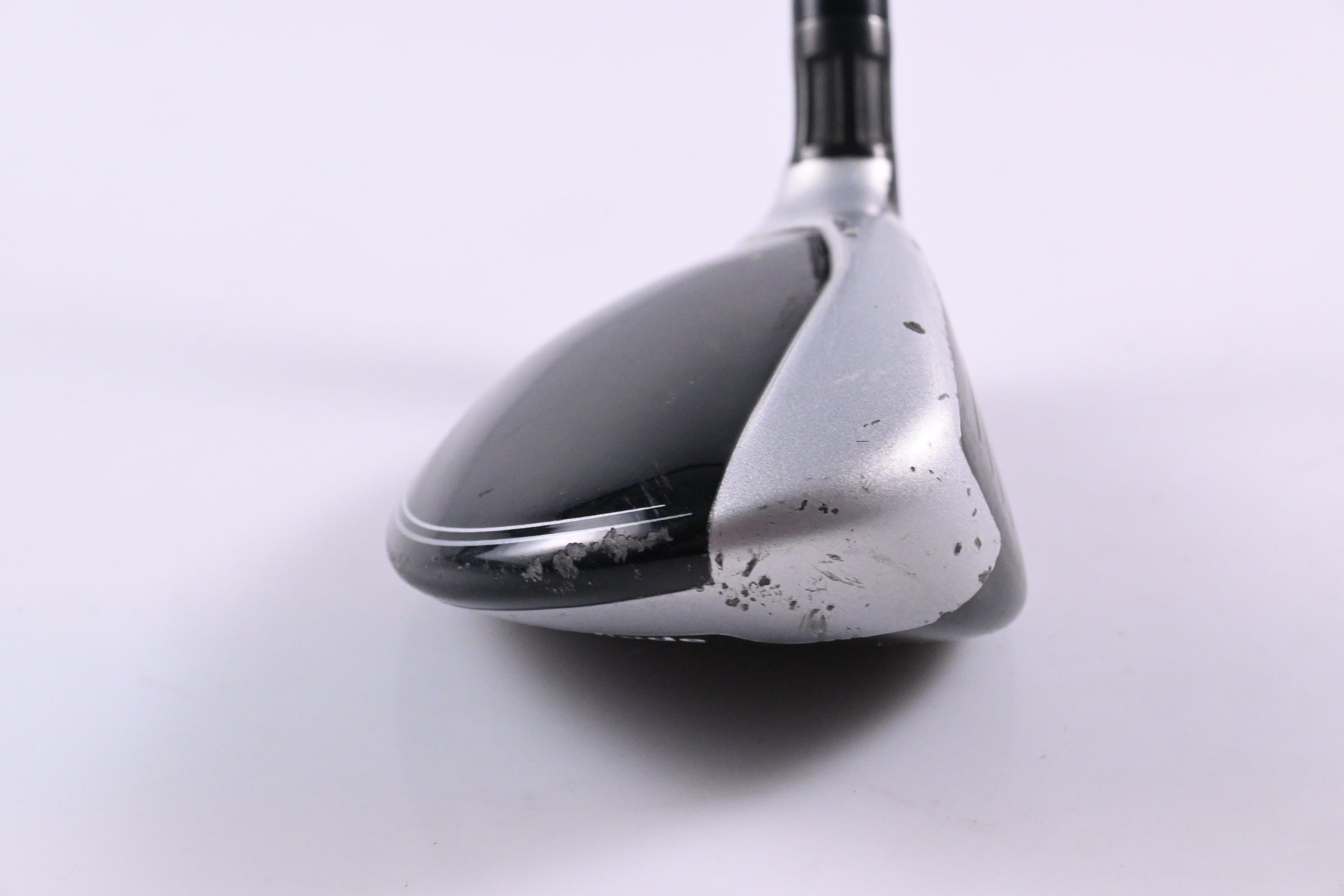 Taylormade M6 #3 Hybrid / 19 Degree / Regular Flex Fujikura Atmos Red 6 Shaft