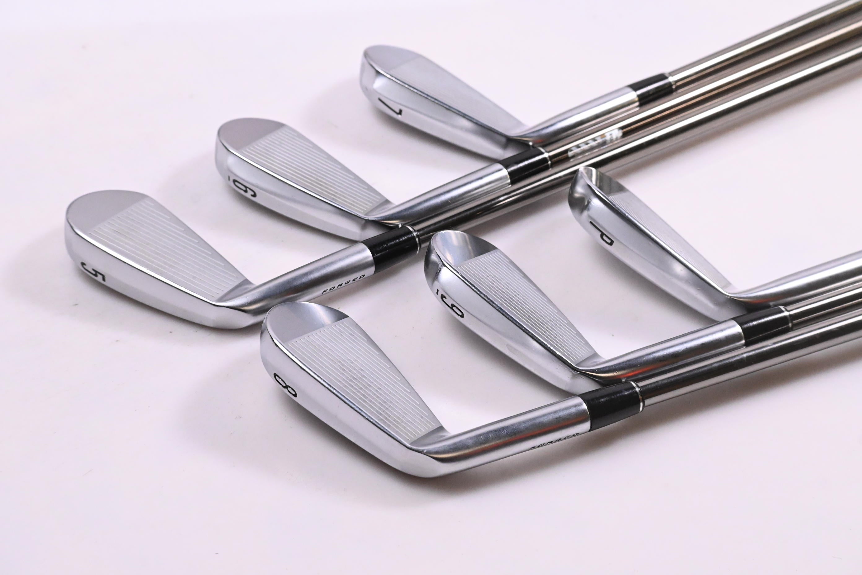 Srixon ZX7 MK II Irons / 5-PW / Stiff Flex UST Recoil 95 Shafts