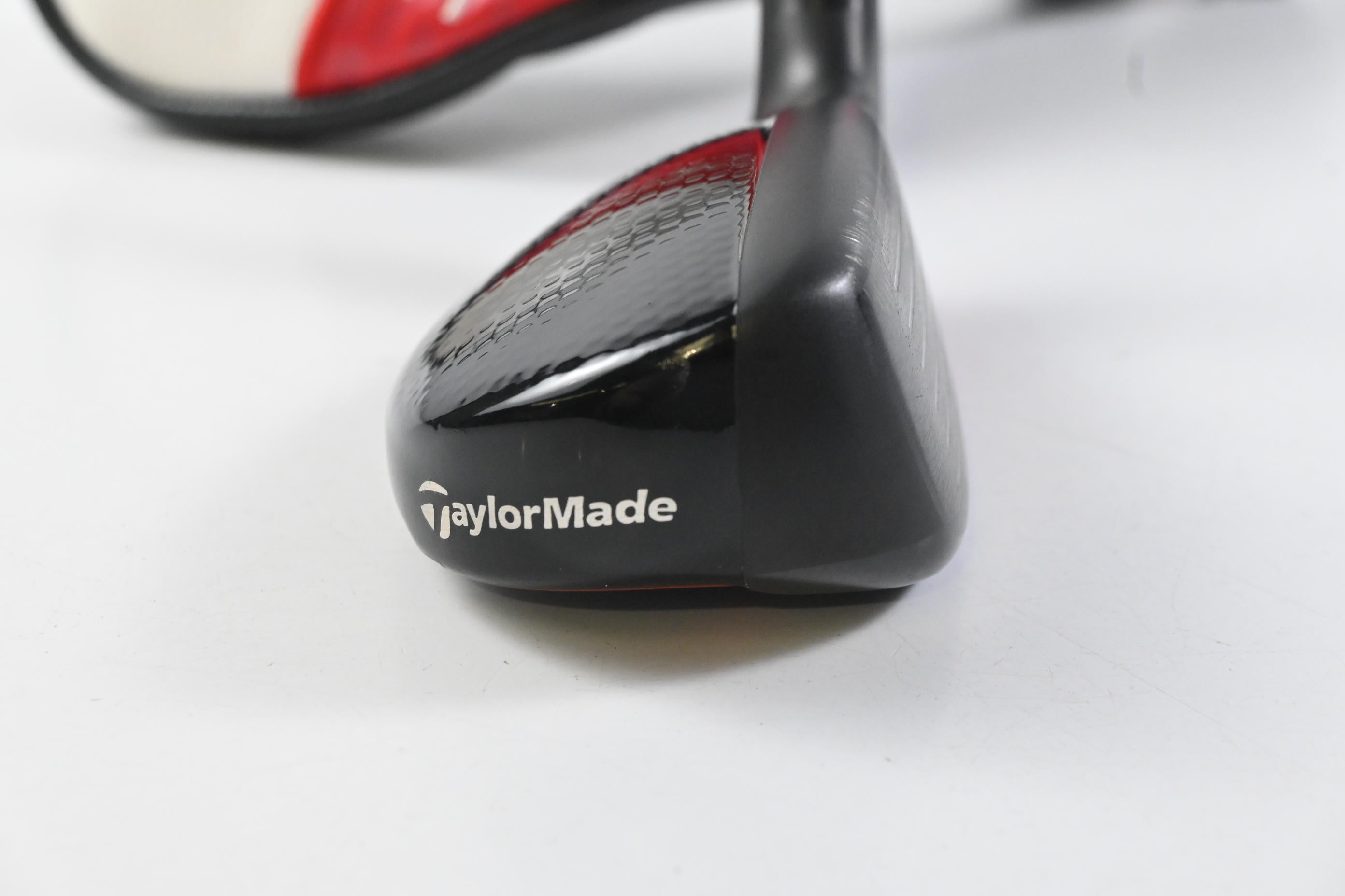 Taylormade Stealth 2 Plus #2 Hybrid / 17 degree / Stiff Flex Kai'li Red 85 Shaft