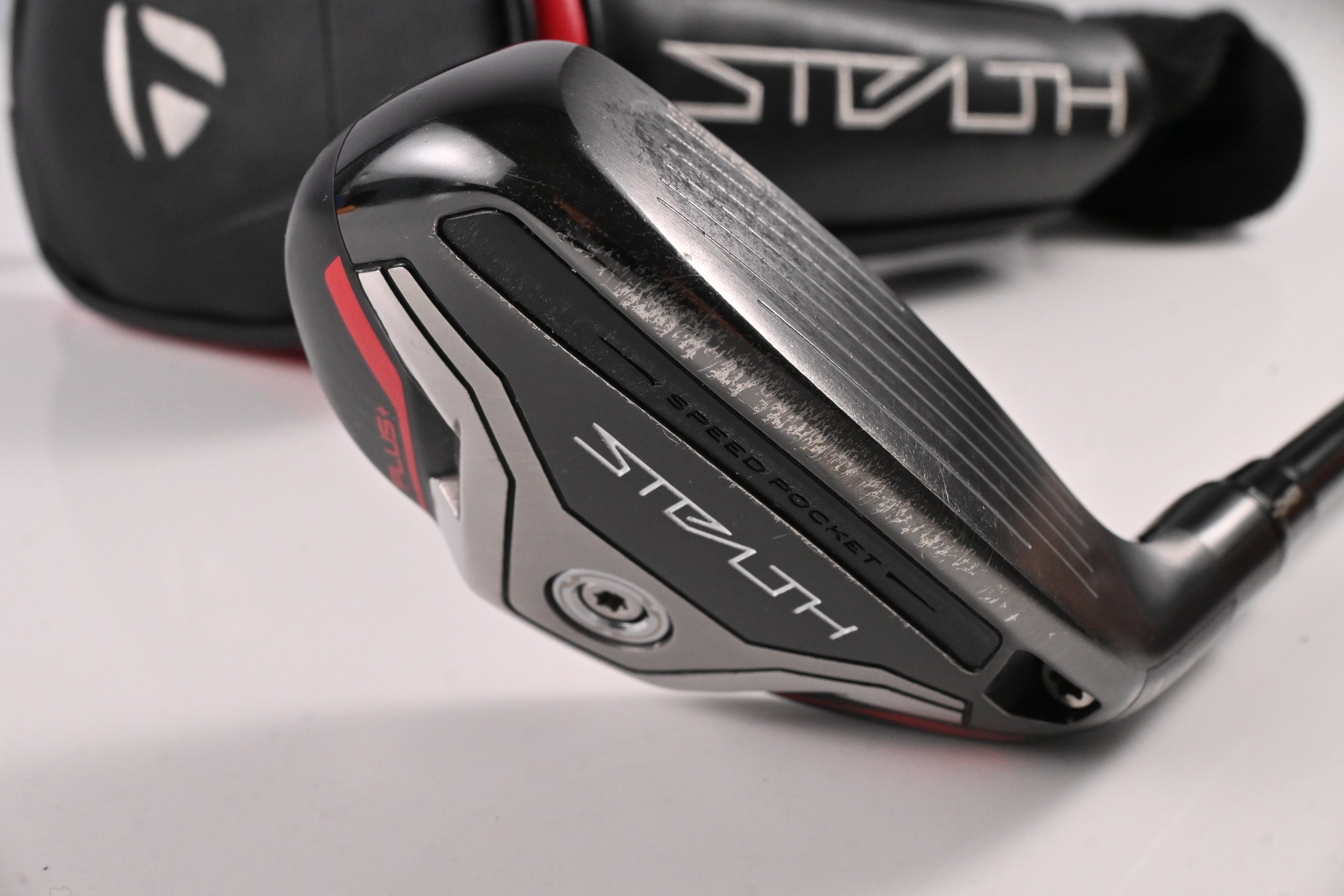 Taylormade Stealth Plus #3 Hybrid / 19.5 Degree / Stiff Flex HZRDUS Smoke RDX 80