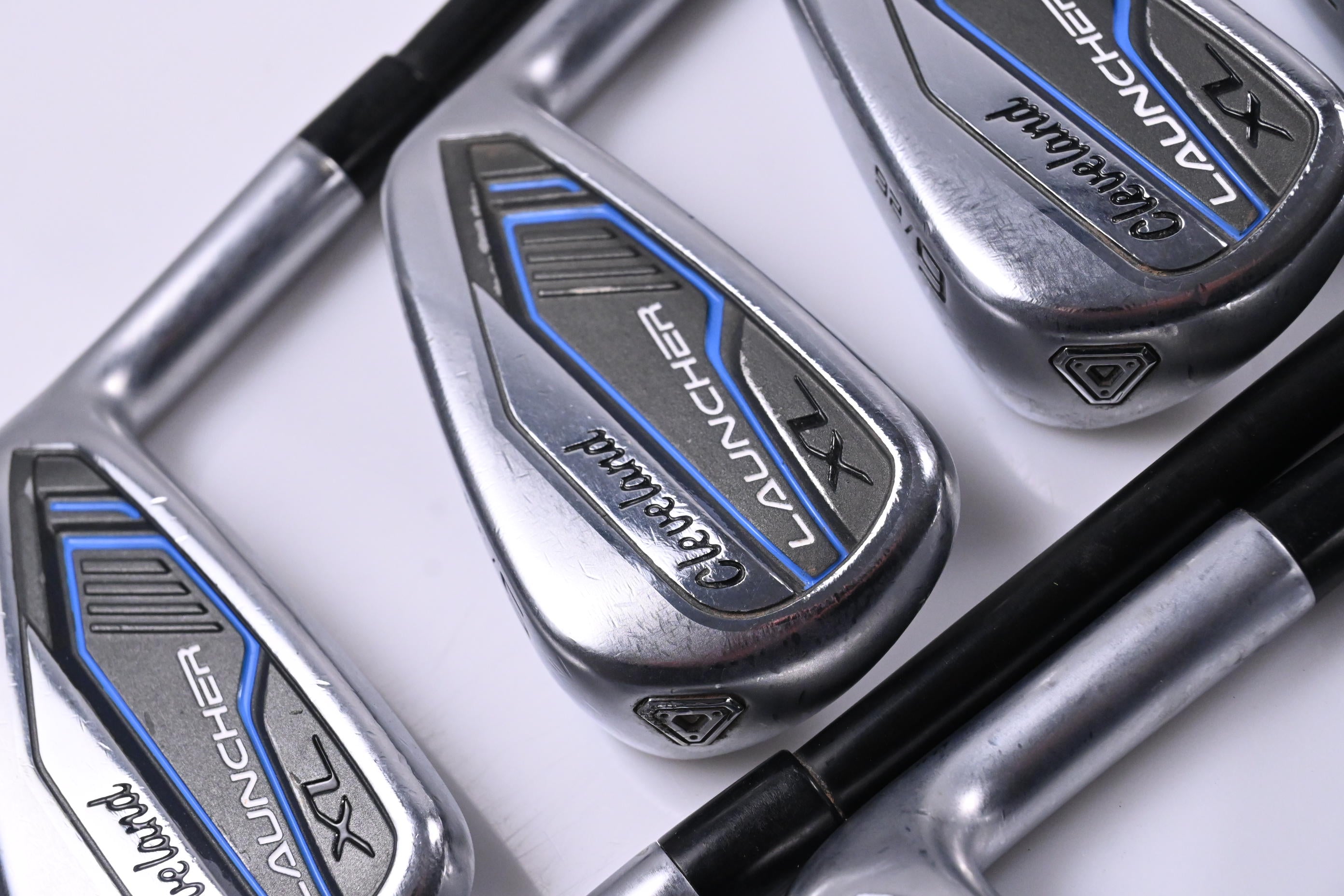 Cleveland Launcher XL Irons / 4-PW+GW / Regular Flex Catalyst 60 Shafts