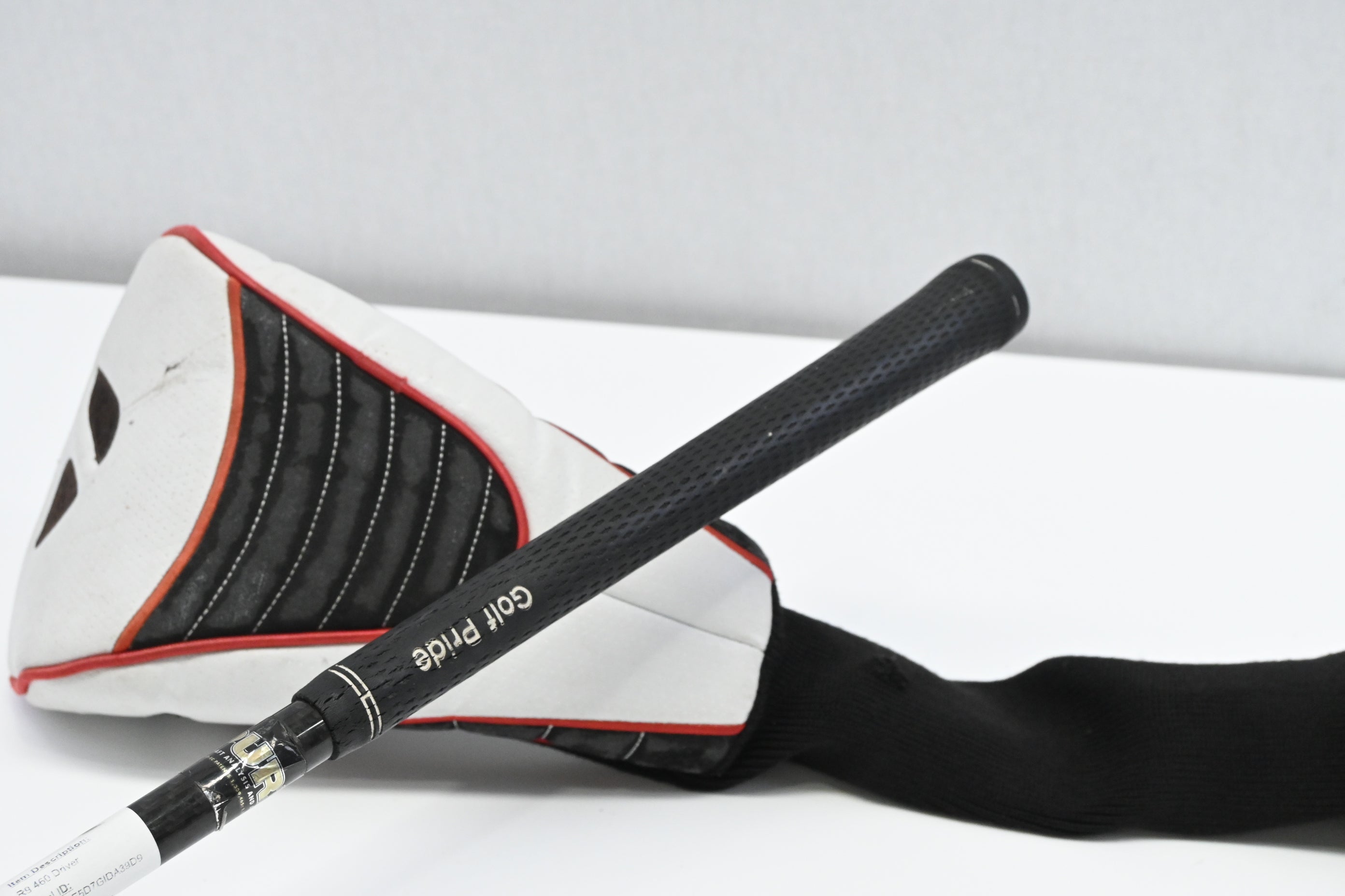 Taylormade R9 460 Driver / 10.5 Degree / Regular Flex Accra I Series 42 Shaft