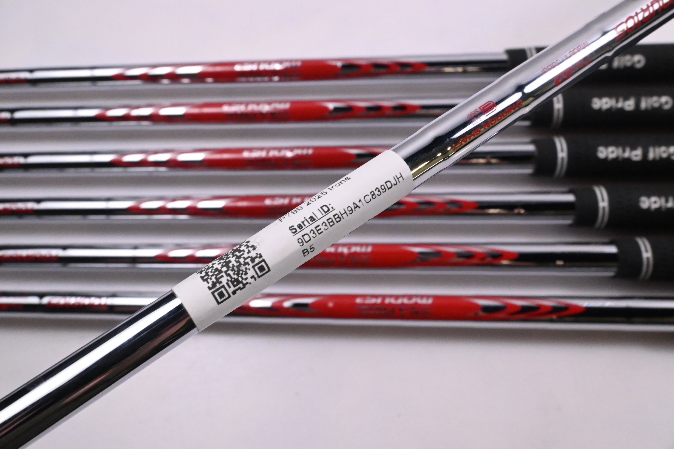 Taylormade P790 2025 Irons / 5-PW+GW / Regular Flex N.S.Pro Modus³ Tour 105