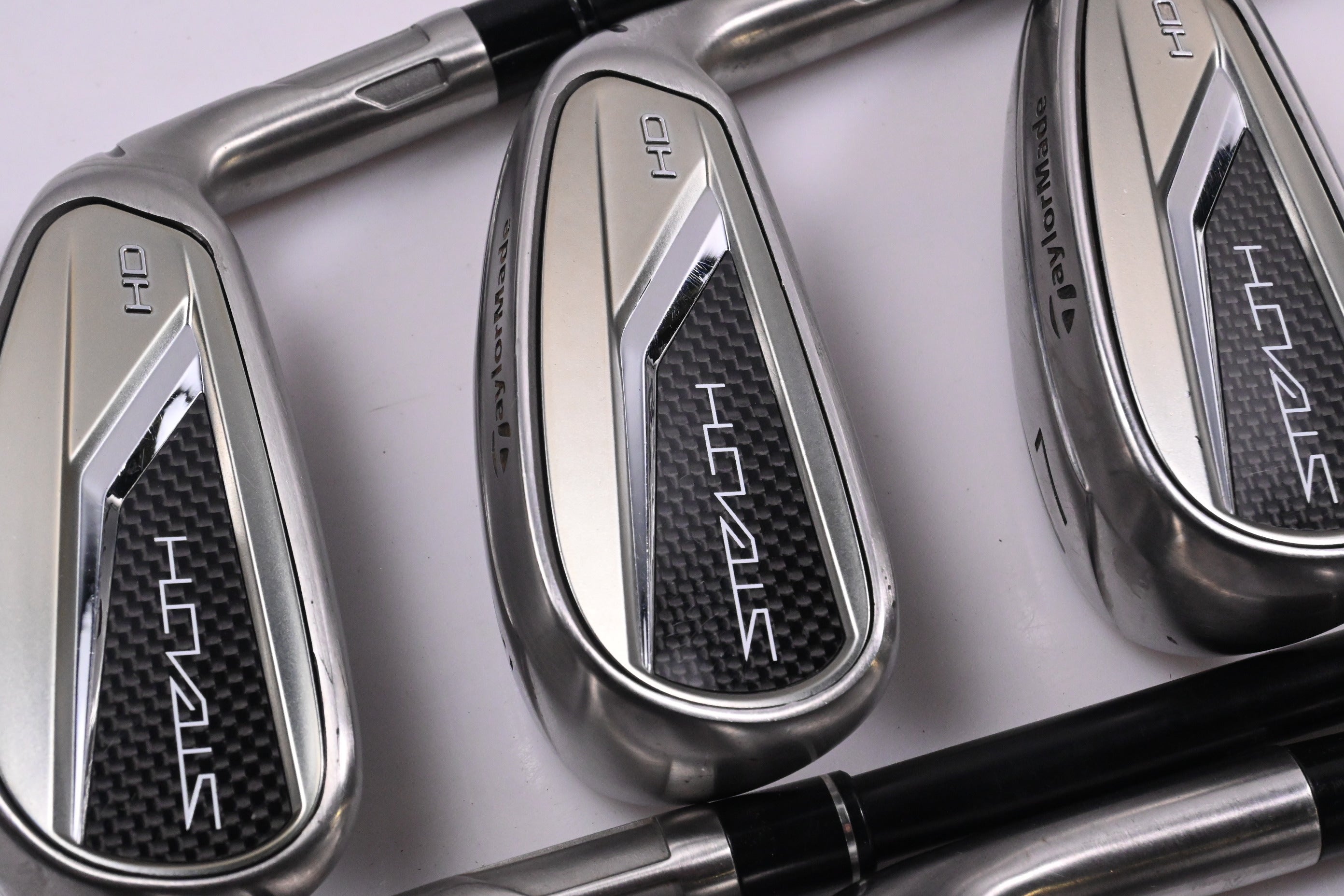 Taylormade Stealth HD Irons / 5-PW / Regular Flex UST Mamiya Helium 60 Shafts