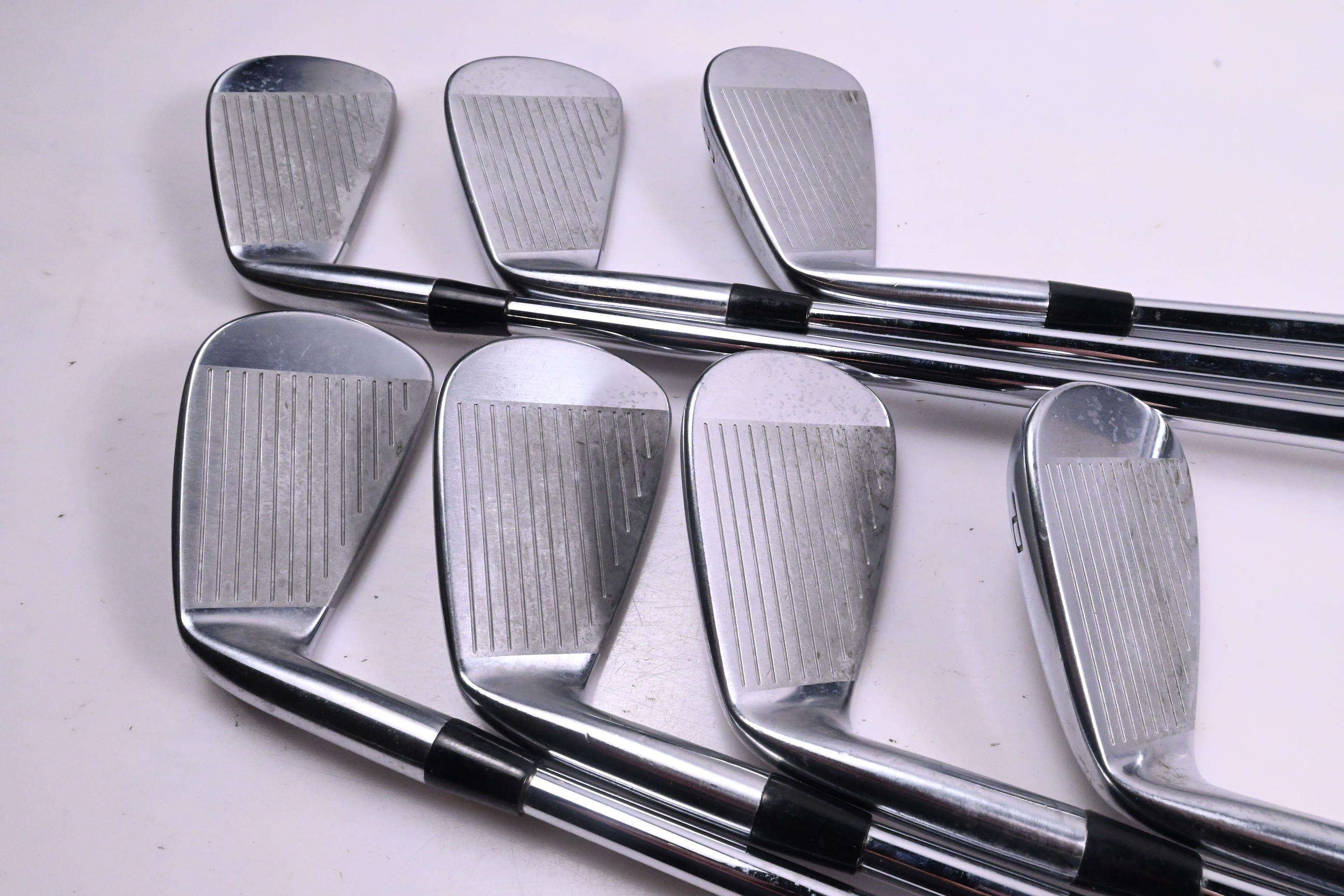Mizuno Pro 223 Irons / 4-PW / X-Flex N.S.Pro Modus³ Tour 115 Shafts