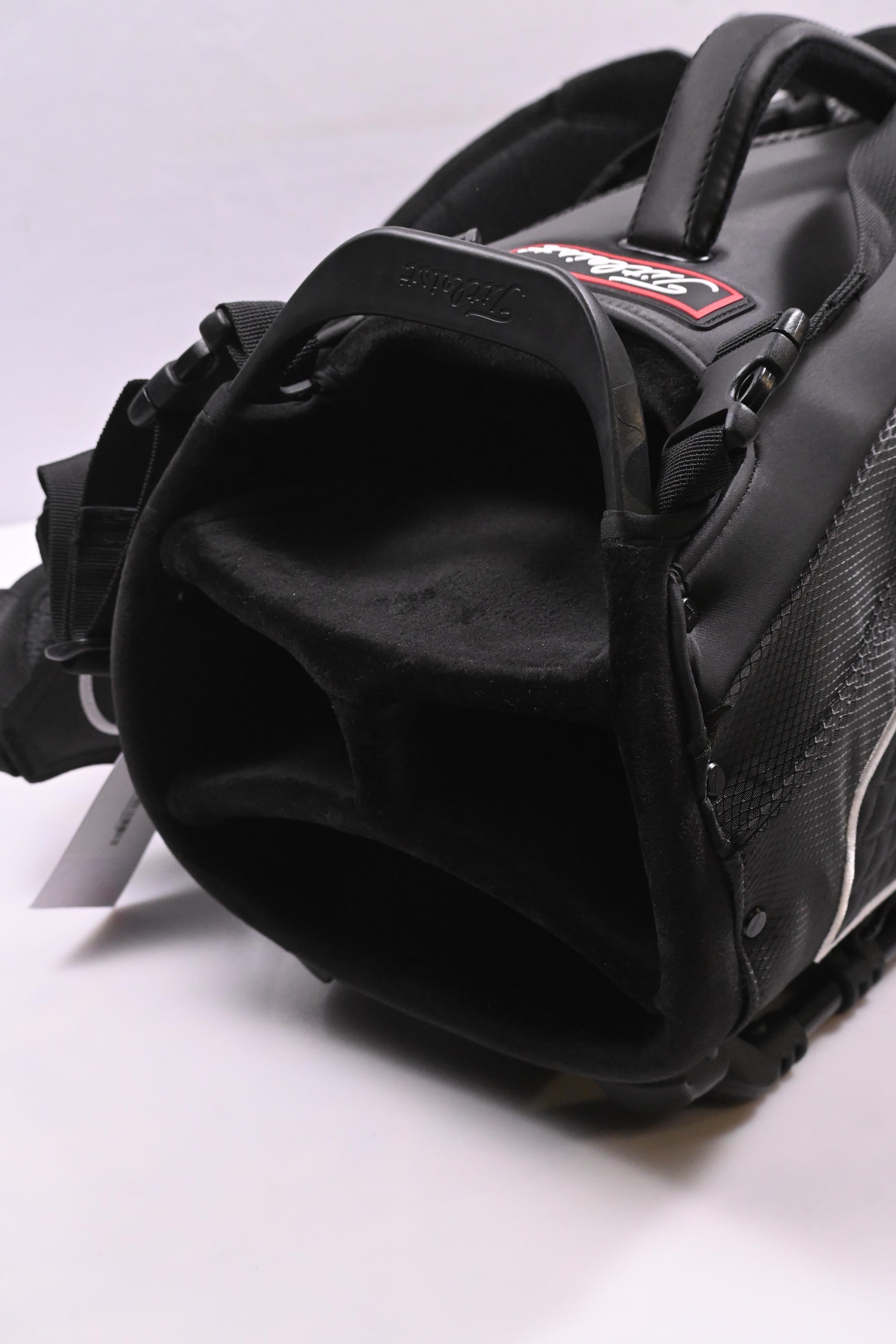 Titleist StaDry Stand Bag / 4-Way Divider / Black, White