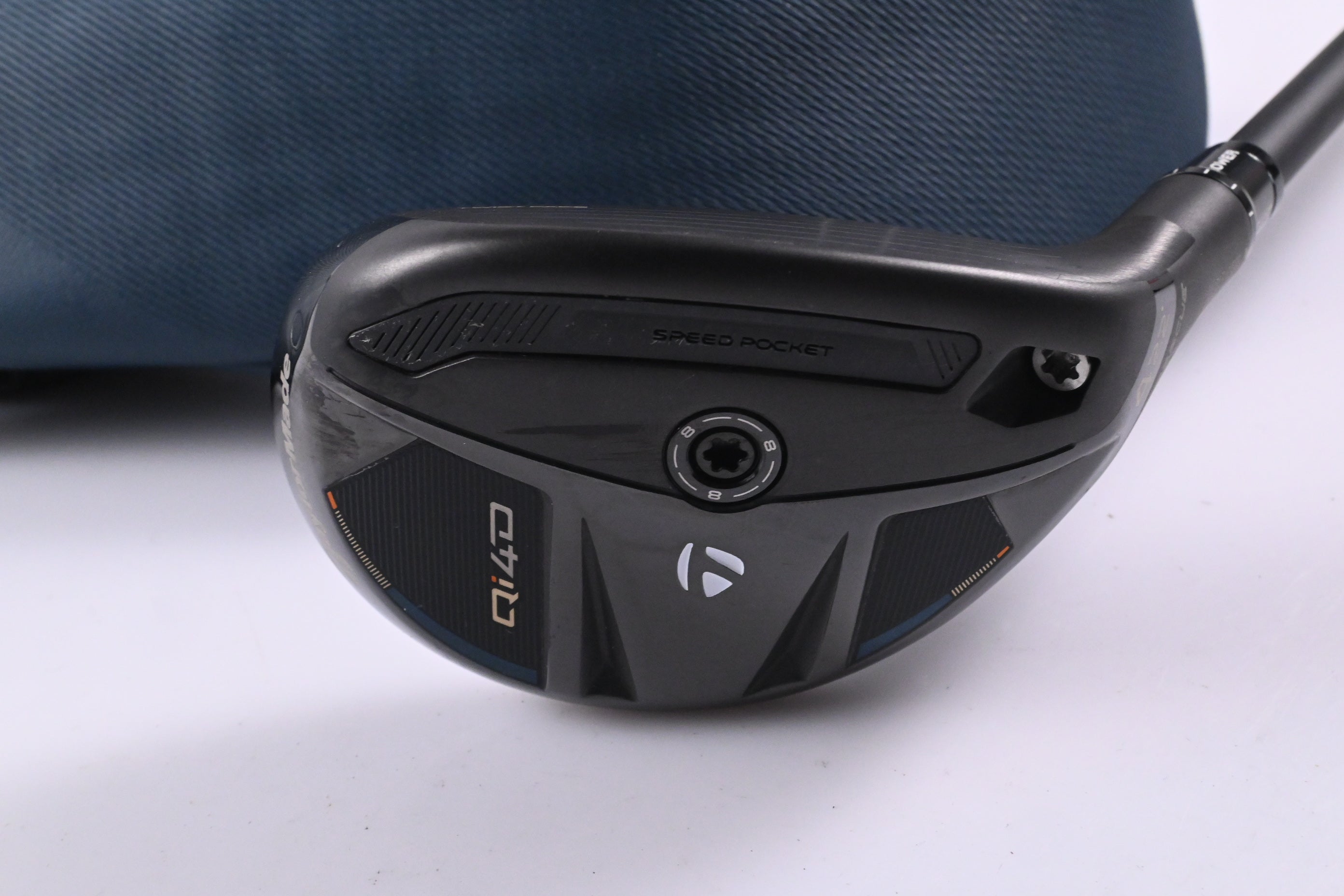 Taylormade Qi4D #4 Hybrid / 22 Degree / Regular Flex Reax 65 Shaft