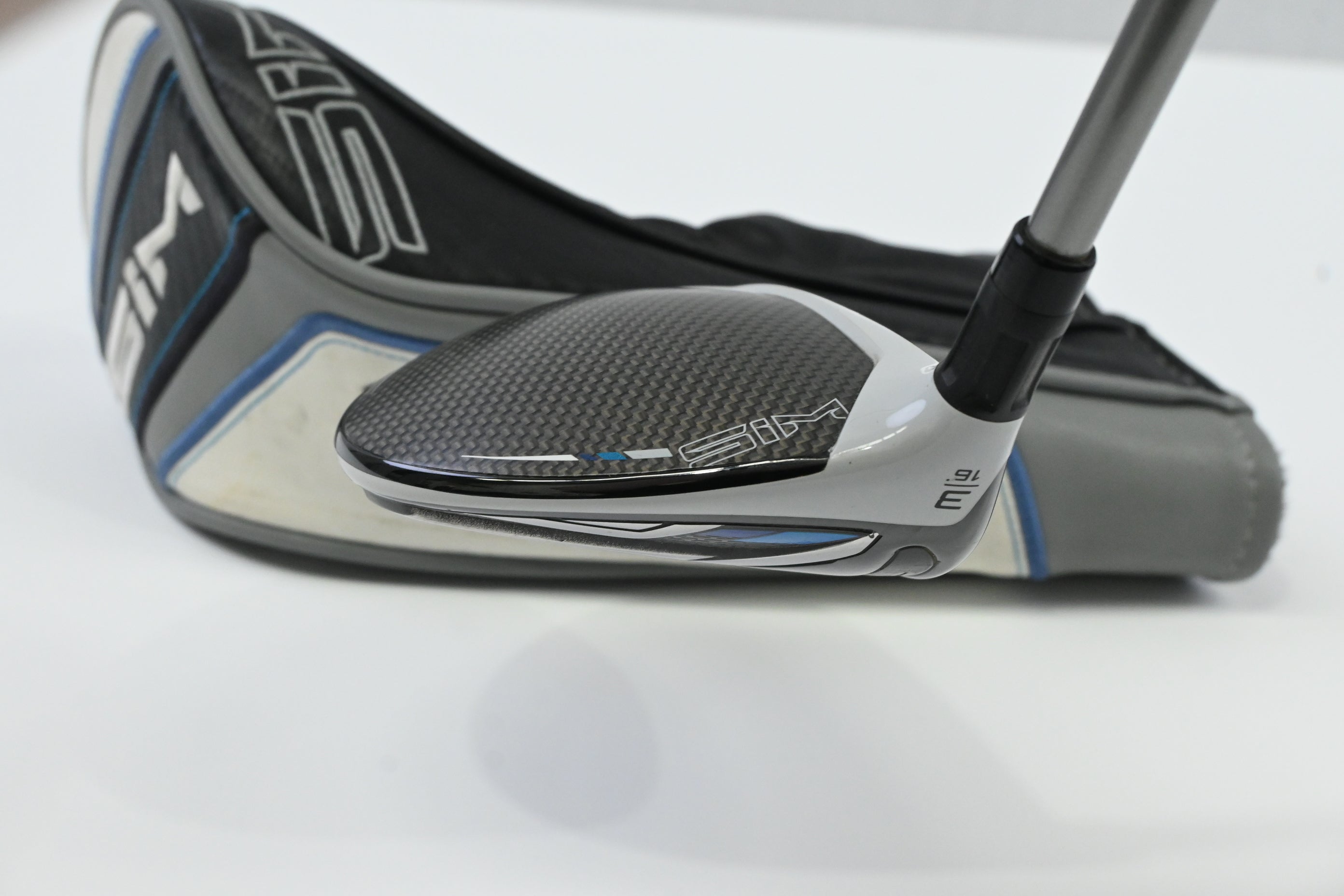 Left Hand Taylormade SIM Max D #3 Wood / 16 Degree / Stiff Flex UST Helium 5