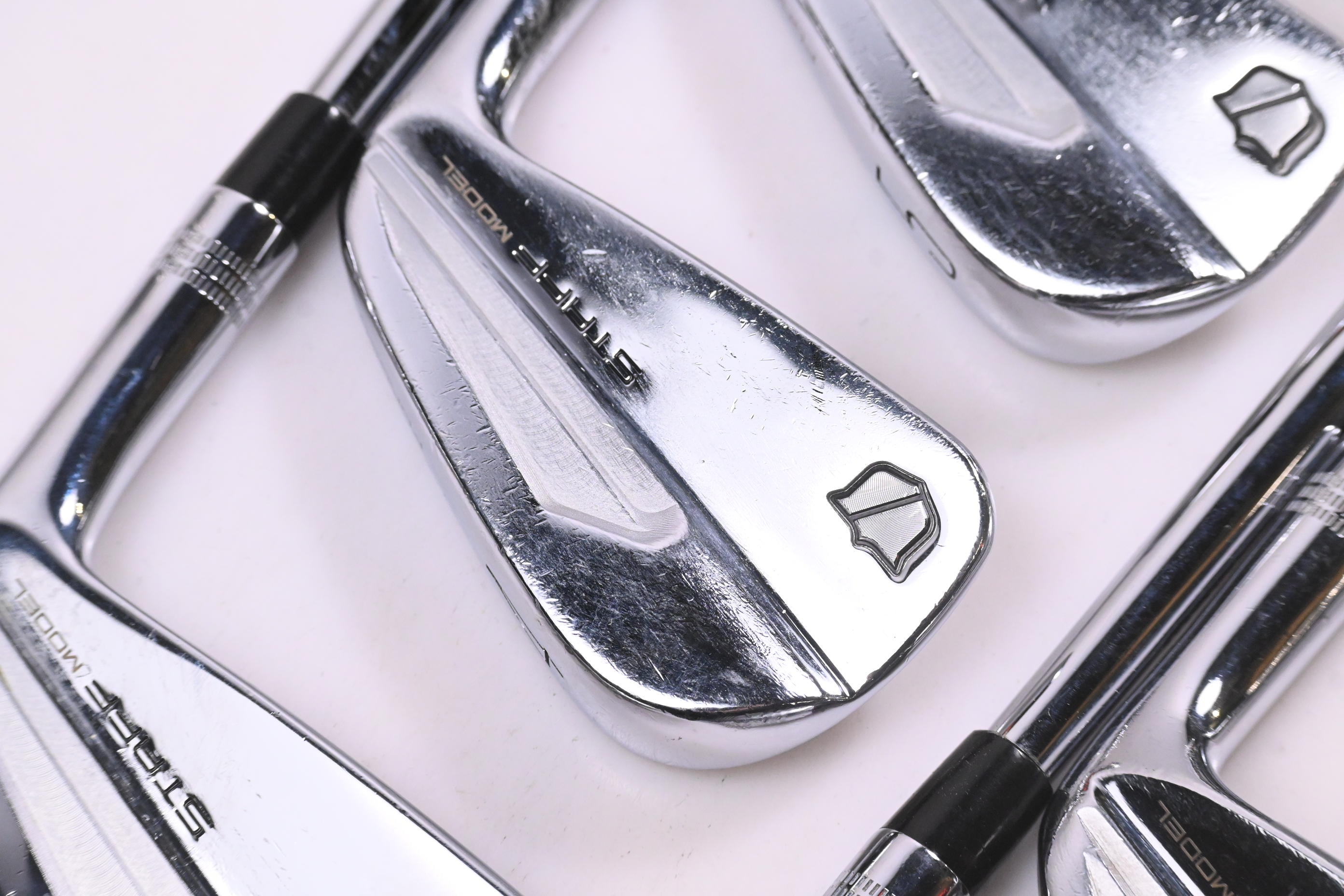 Wilson Staff Model Blade 2024 Irons / 3-PW / X-Flex Dynamic Gold X100 Shafts