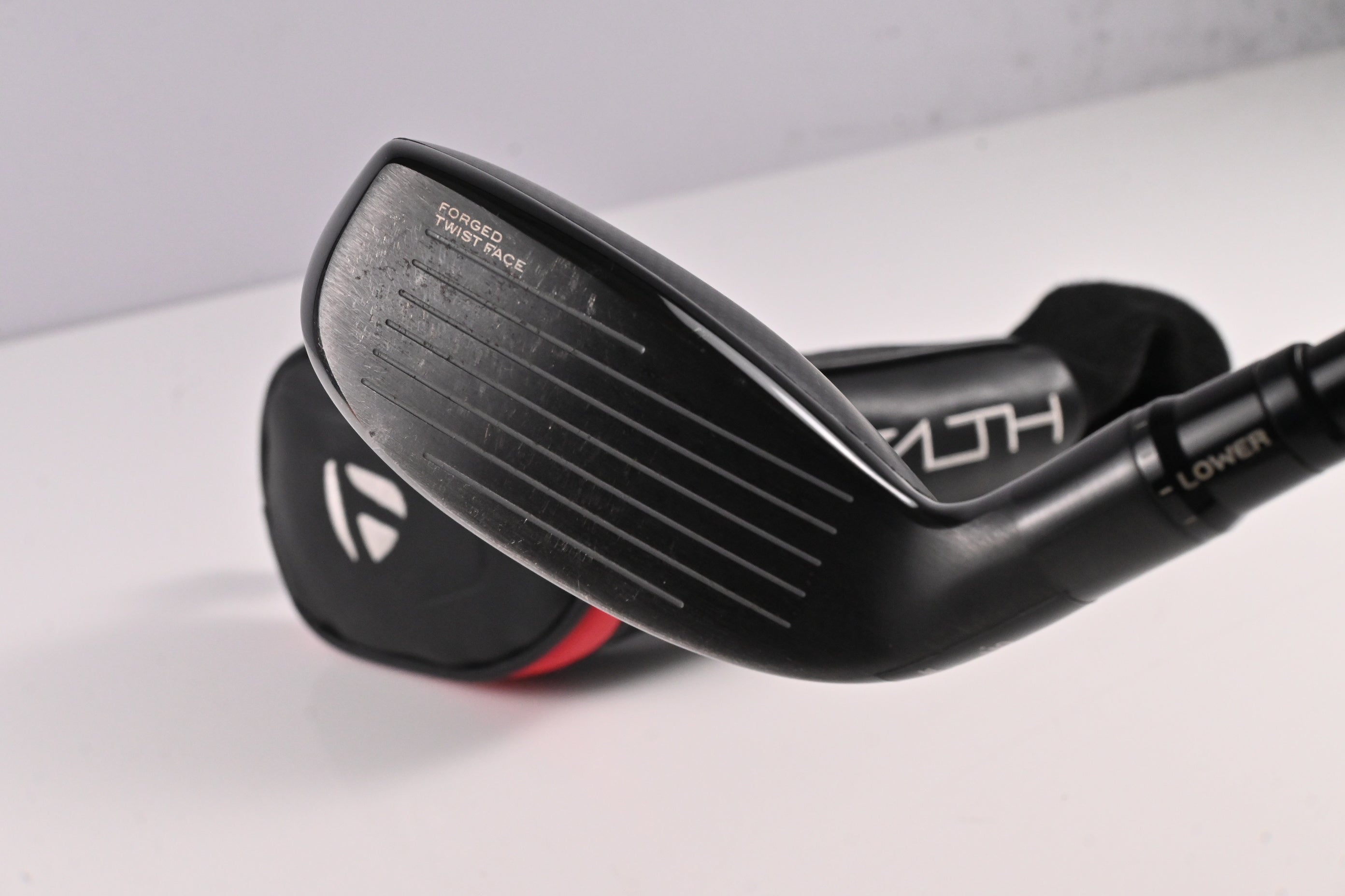 Taylormade Stealth Plus #3 Hybrid / 19.5 Degree / Stiff Flex HZRDUS Smoke RDX 80