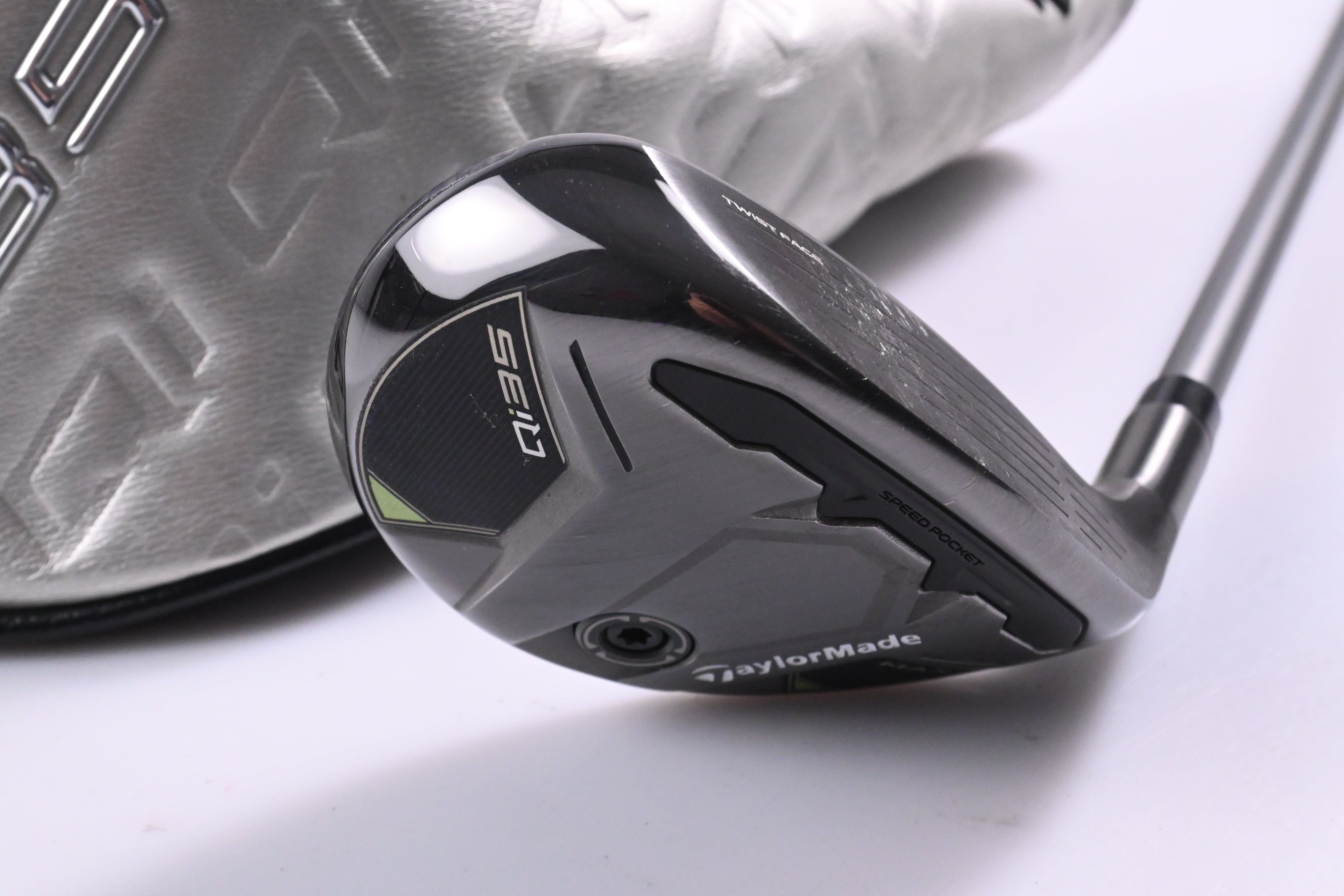 Taylormade Qi35 Max #4 Hybrid / 23 Degree / Regular Flex Fujikura Air Speeder 50