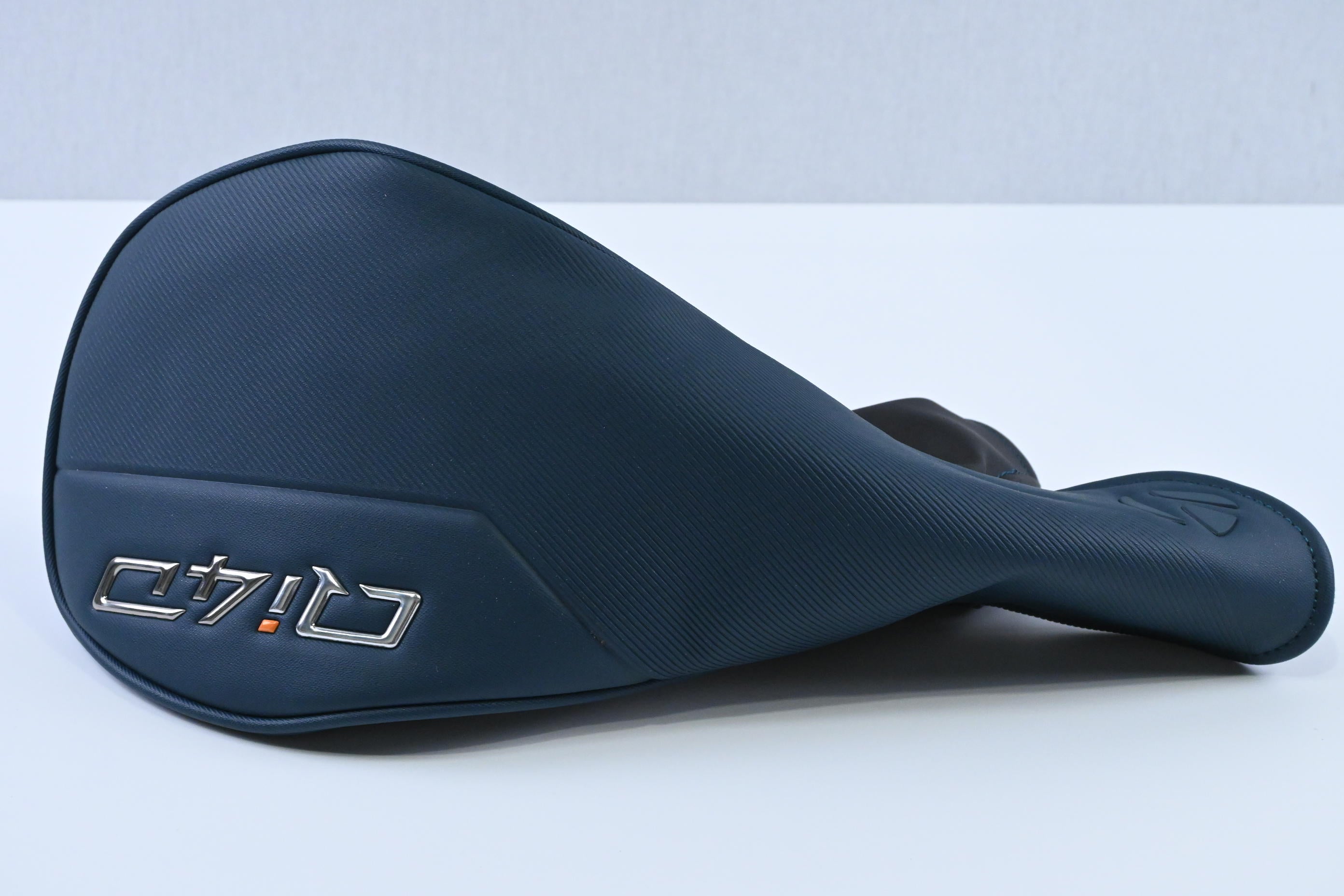 Taylormade Qi4D Max Driver / 10.5 Degree / Regular Flex Reax Blue 50 Shaft