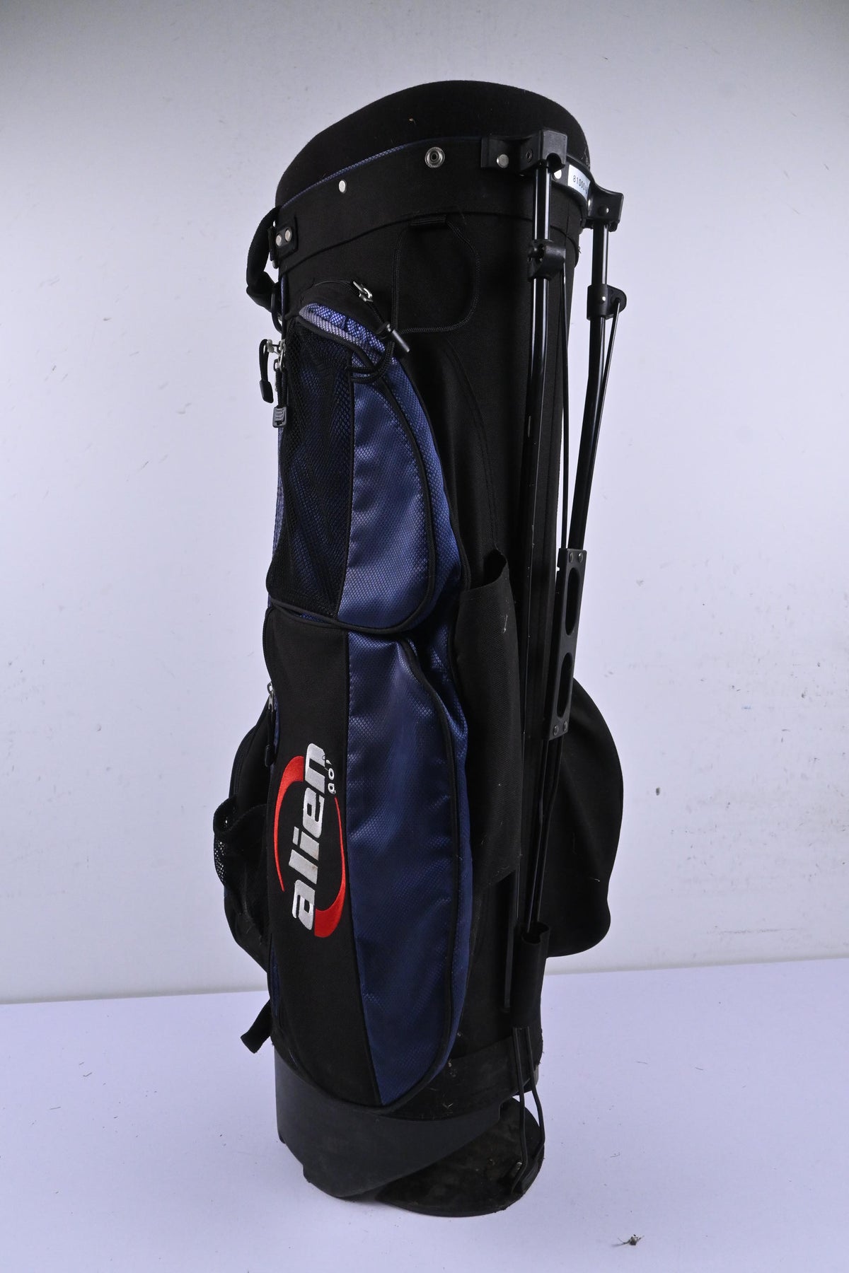 Alien Golf Stand Bag / 6-Way Divider / Black & Grey