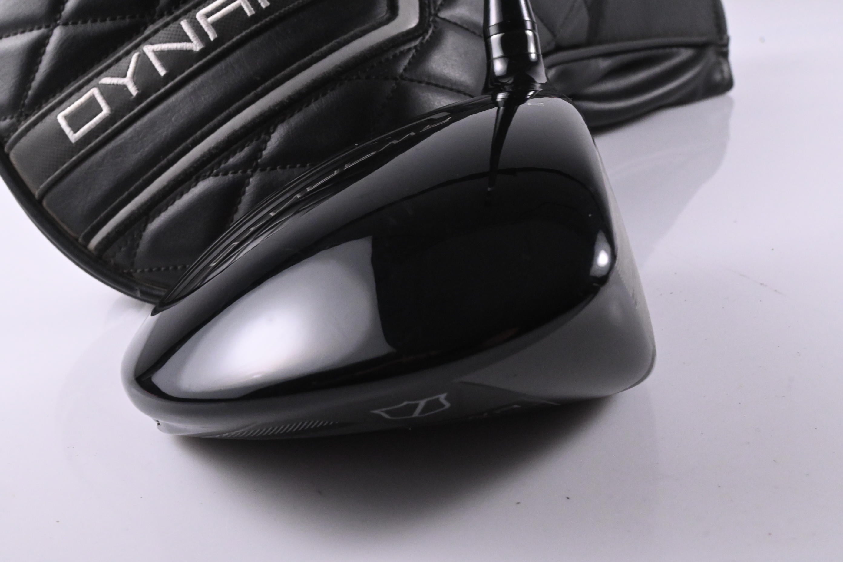 Wilson DYNAPWR 2025 Max Driver / 12 Degree / Stiff Flex Denali Black 60 Shaft