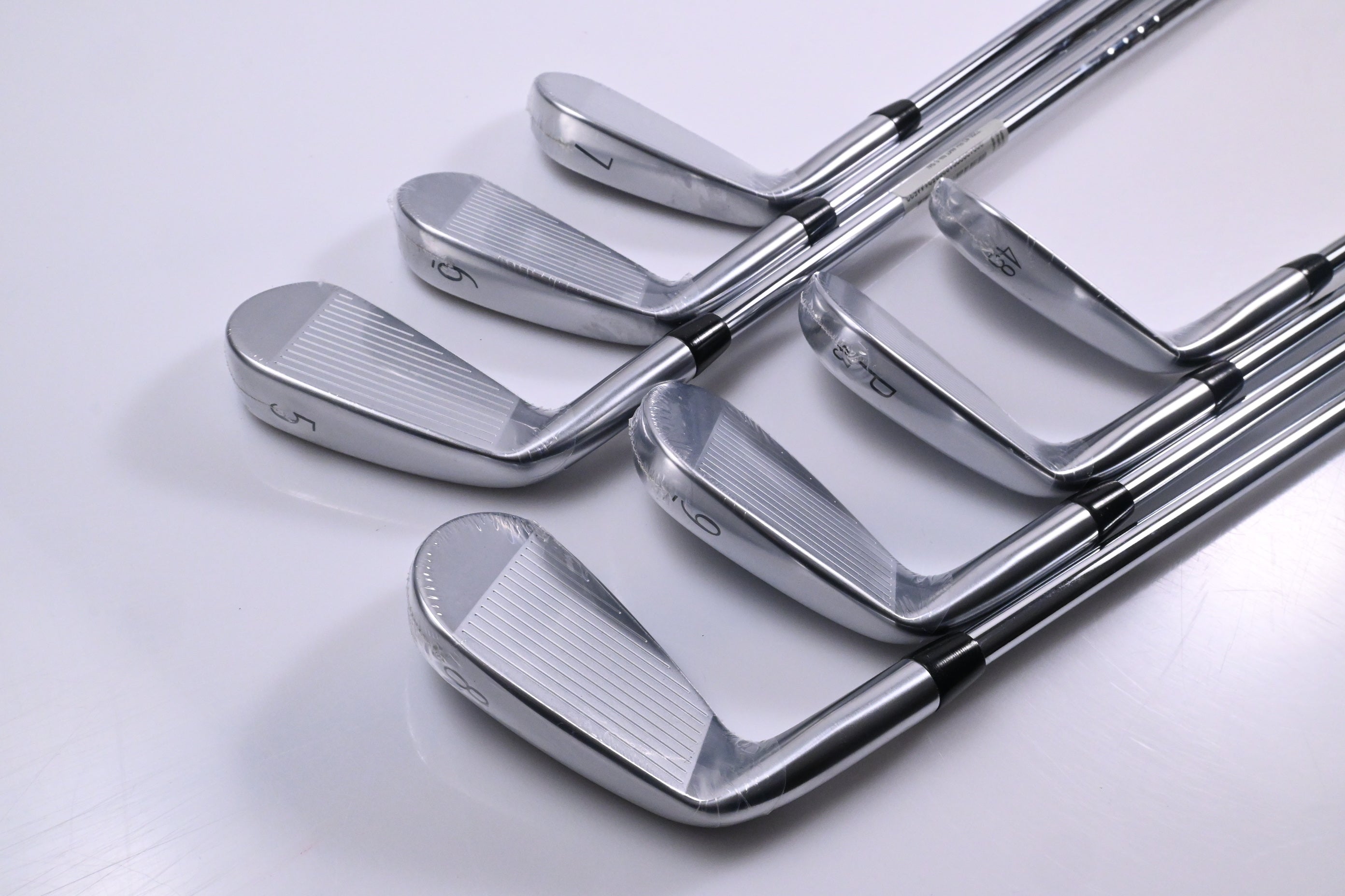 Titleist T250 2025 Irons / 5-PW-GW / Regular Flex AMT Black Shafts
