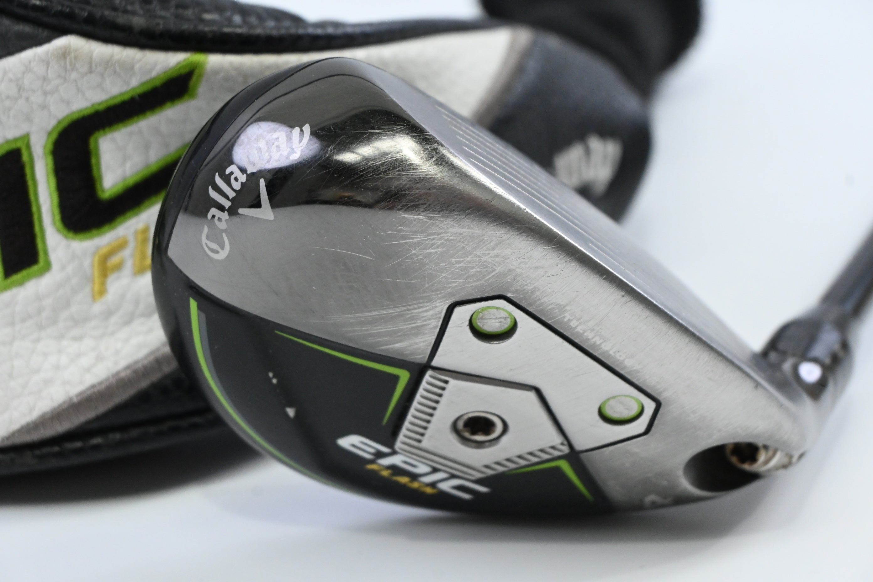 Callaway Epic Flash #4 Hybrid / 21 Degree / Stiff Flex Tensei AV White 70 Shaft