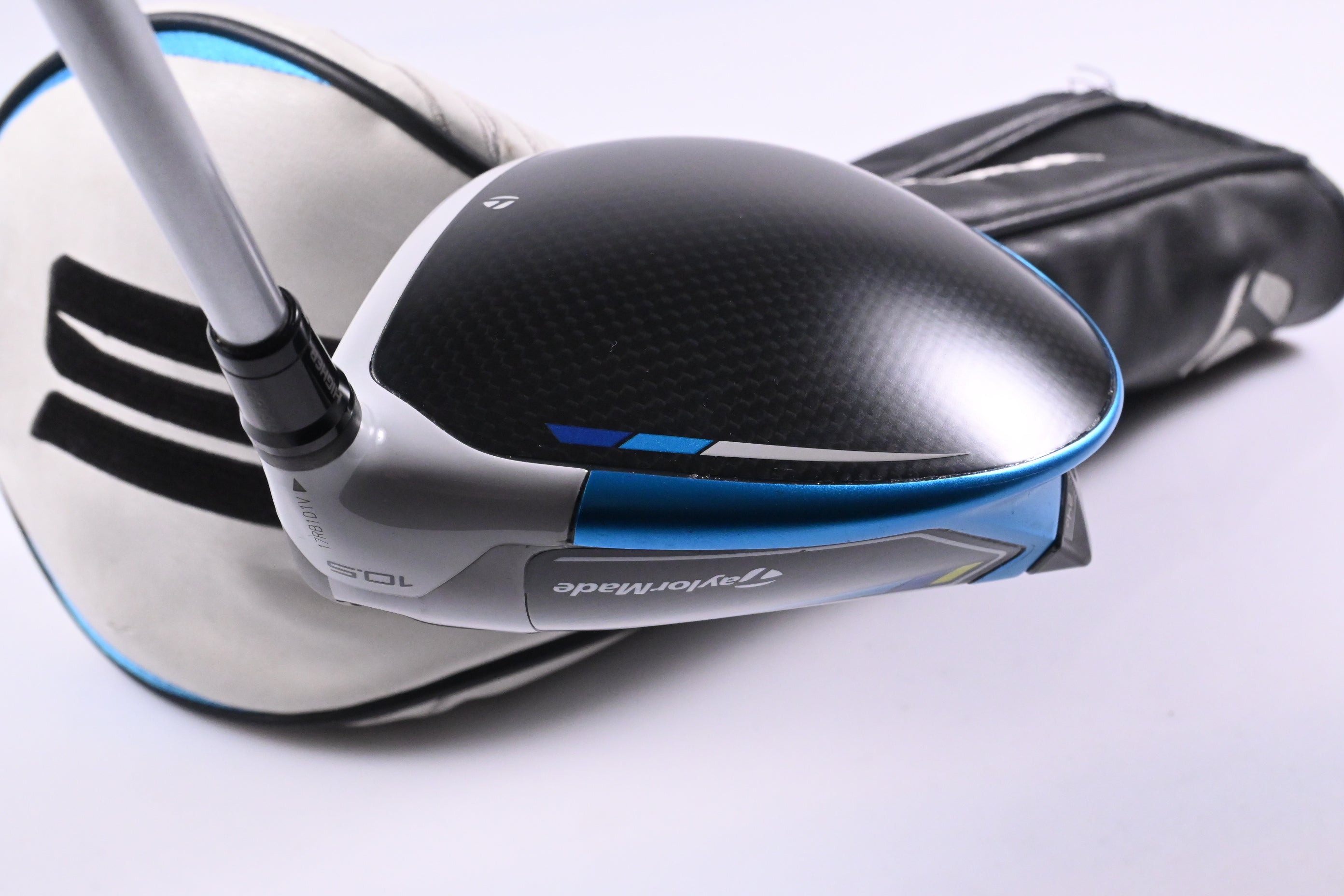 Taylormade SIM2 Max Driver / 10.5 Degree / Stiff Flex Kuro Kage Silver 60 Shaft