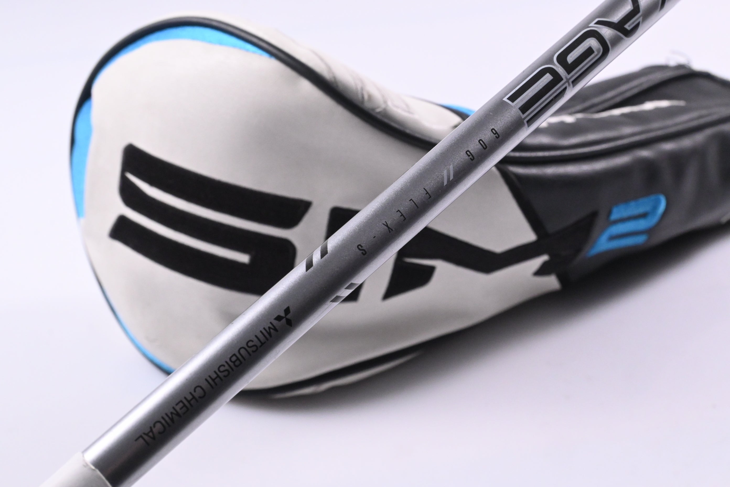 Taylormade SIM2 Max Driver / 10.5 Degree / Stiff Flex Kuro Kage Silver 60 Shaft