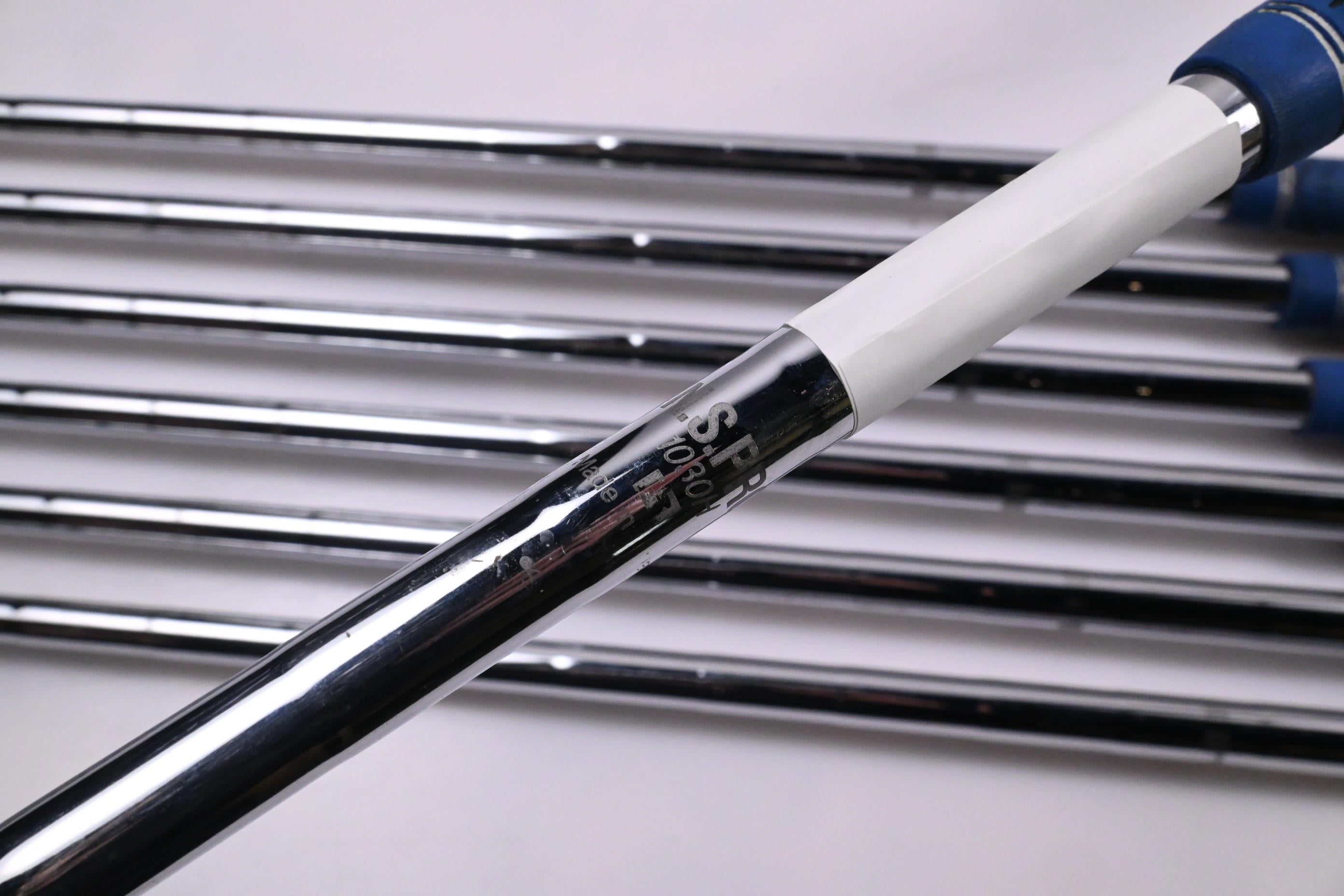 Cobra S2 Irons / 5-PW+SW / Regular Flex N.S.Pro 1030H Shafts