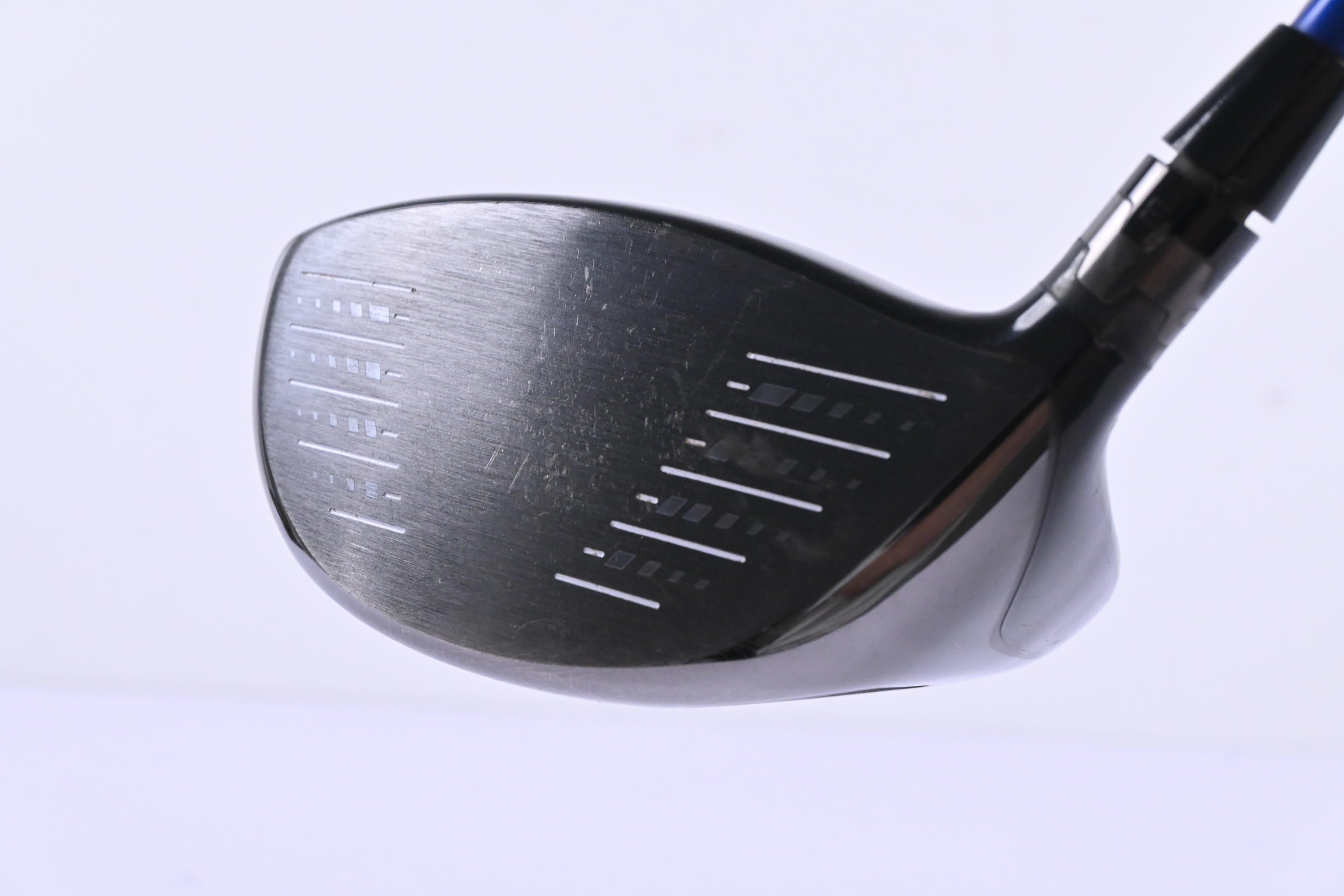 Titleist 913 D2 Driver / 10.5 Degree / Stiff Flex Diamana Blue 70 Shaft