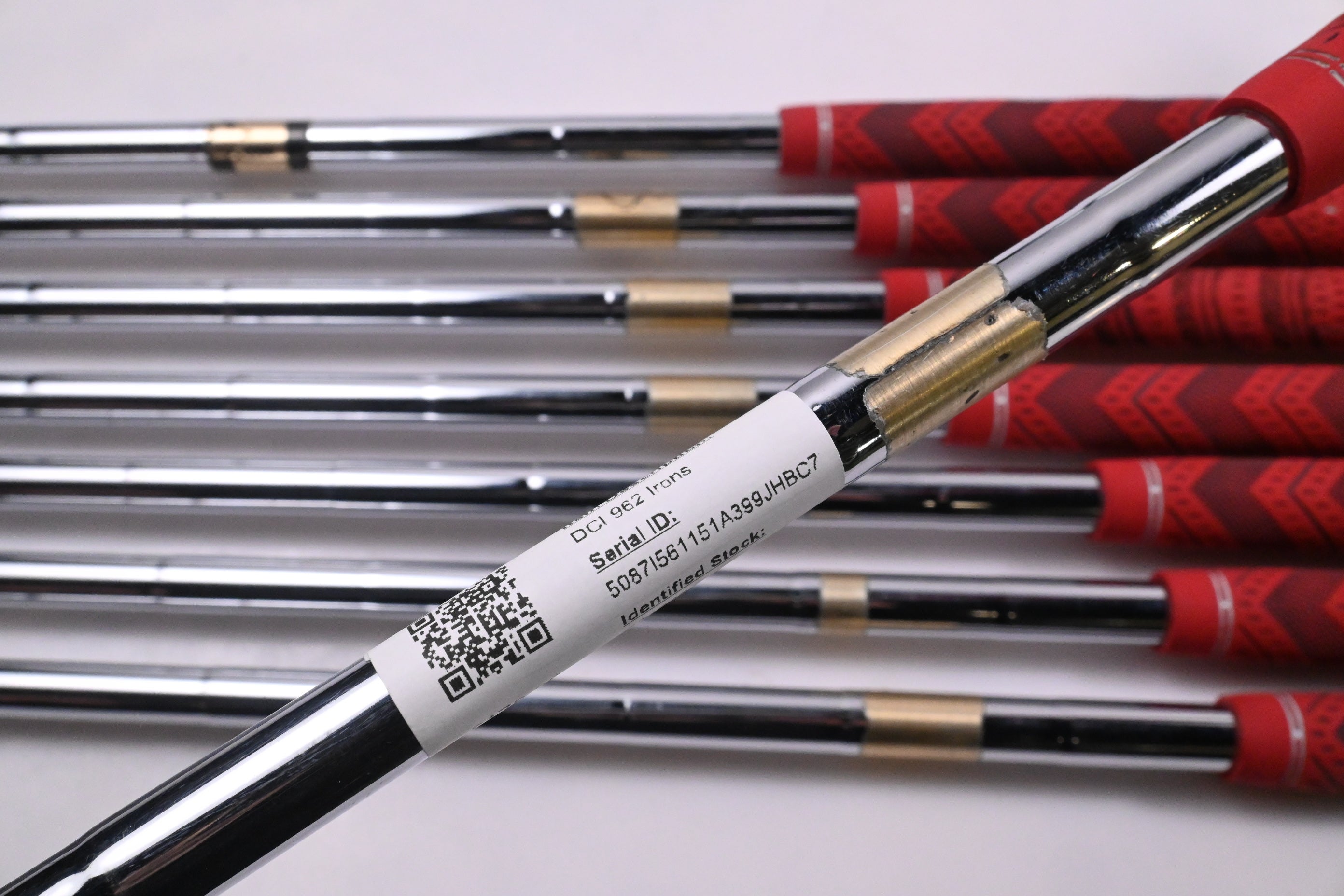 Titleist DCI 962 Irons / 3-PW / Stiff Flex Dynamic Gold Shafts
