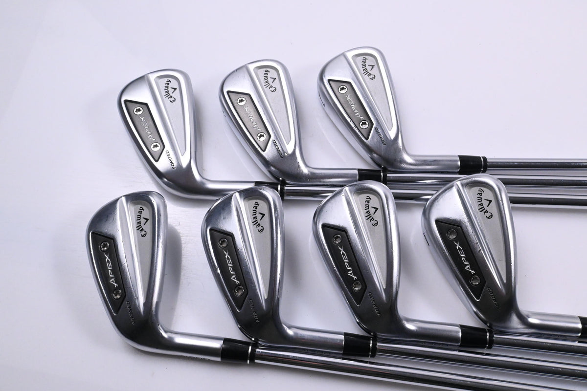 Left Hand Callaway Apex Ai300 Irons / 5-PW+GW / Regular Flex Dynamic Gold Mid 90