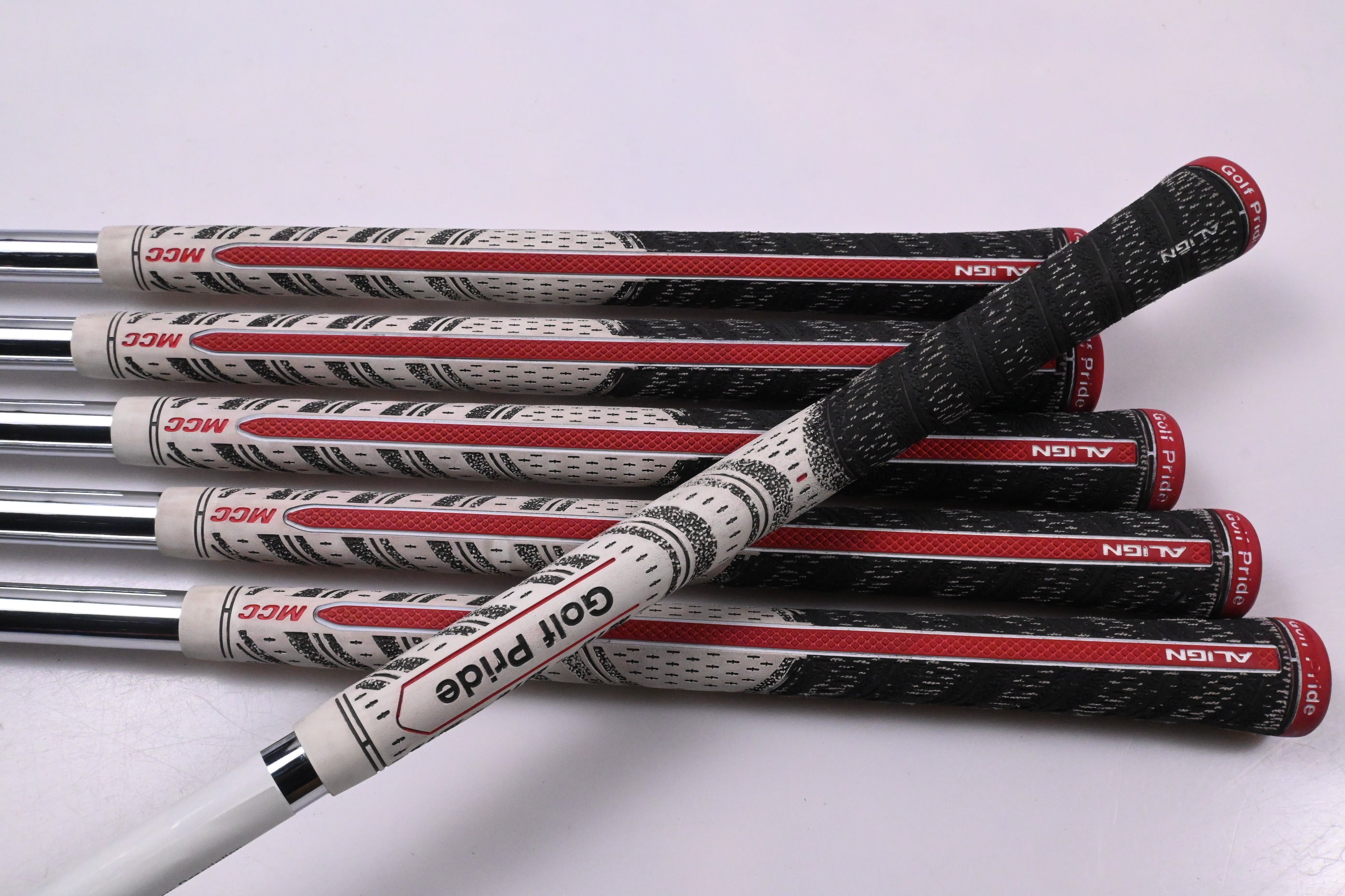 Ping i530 Irons / 6-PW+GW / Red Dot / Stiff Flex N.S.Pro Modus³ Tour 105 Shafts