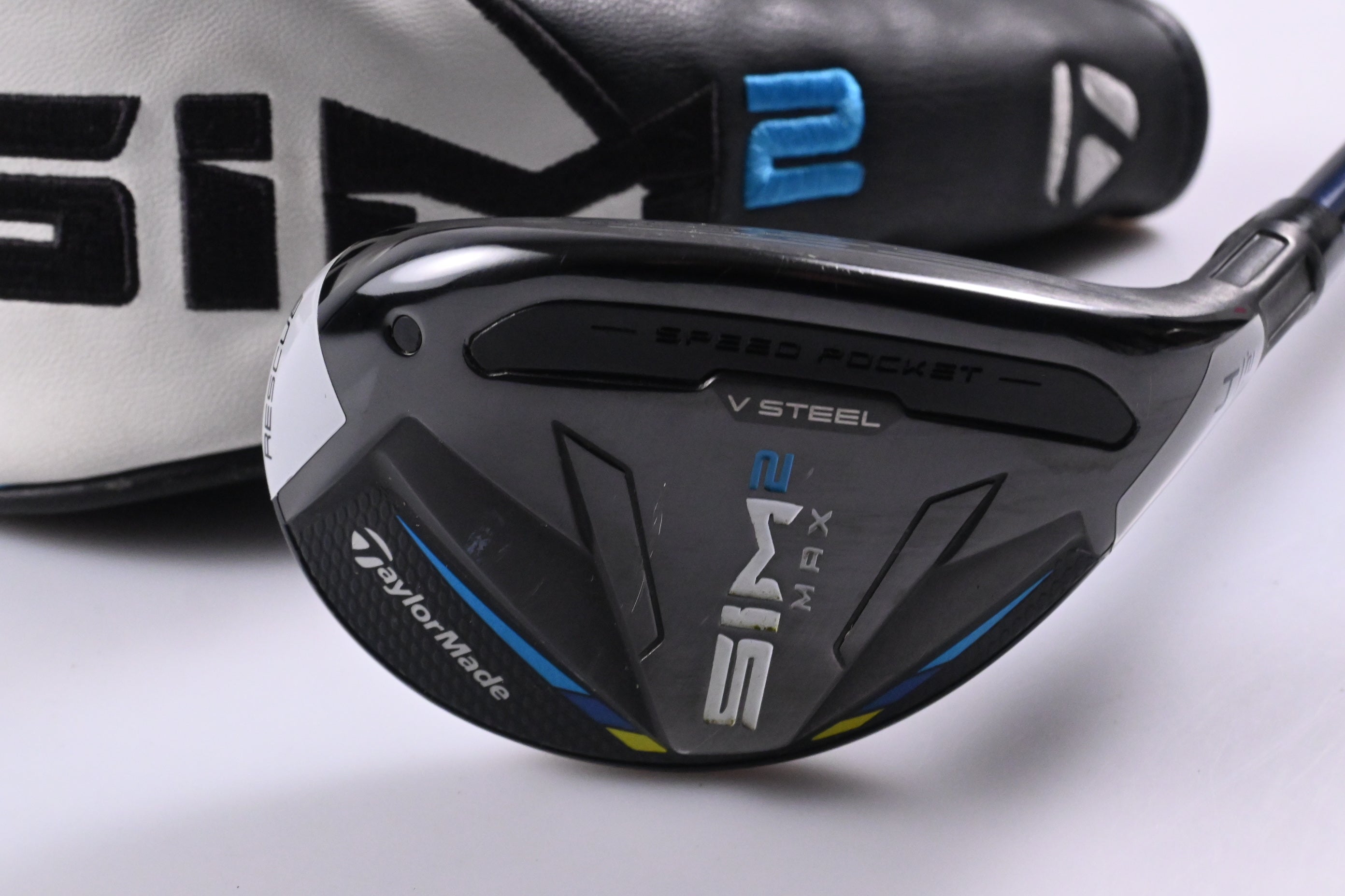 Taylormade SIM2 Max #4 Hybrid / 22 Degree / Regular Flex Fujikura Ventus Blue 6