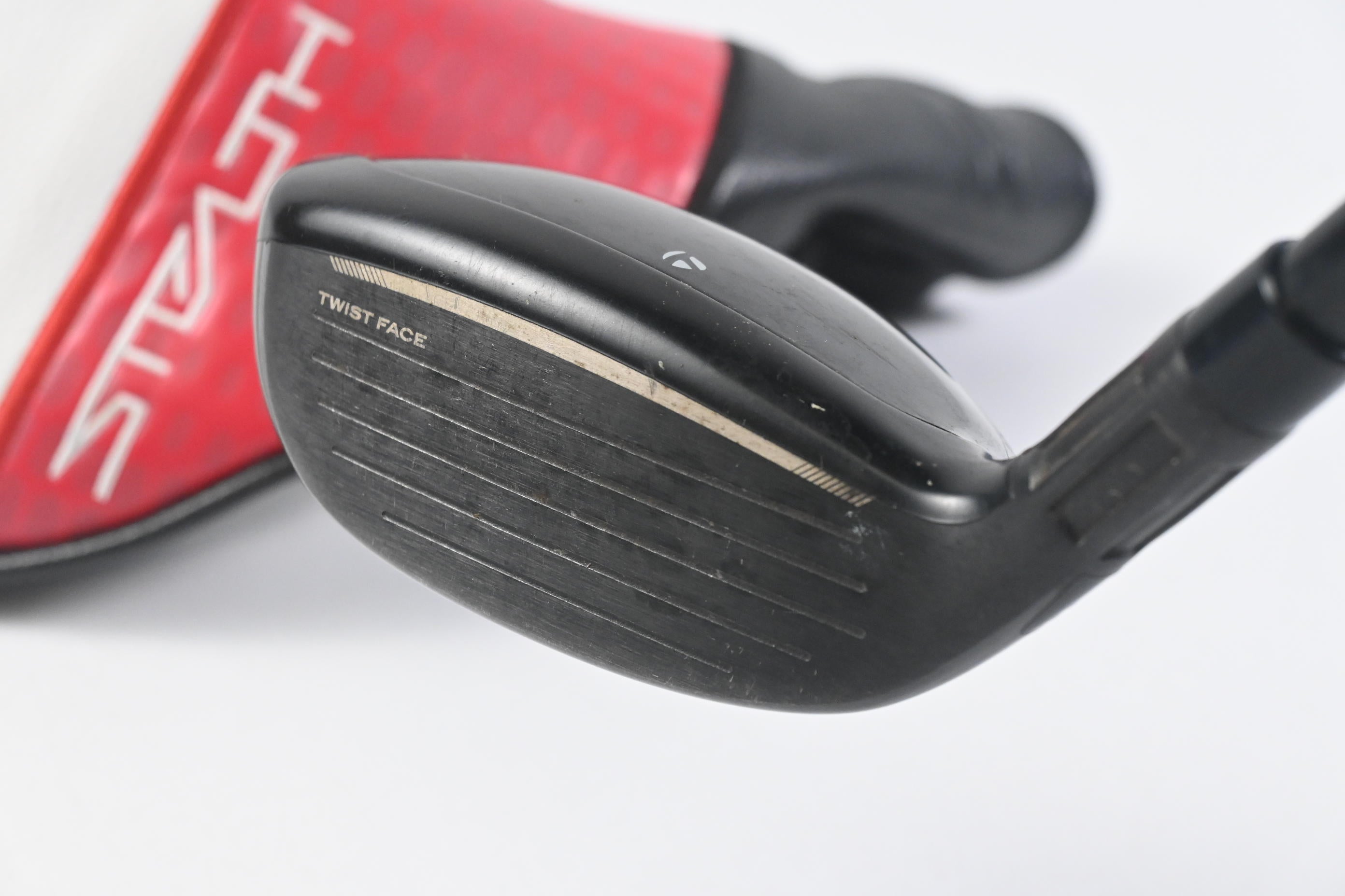 Taylormade Stealth 2 #3 Hybrid / 19 Degree / Regular Flex Fujikura Ventus TR Red 6
