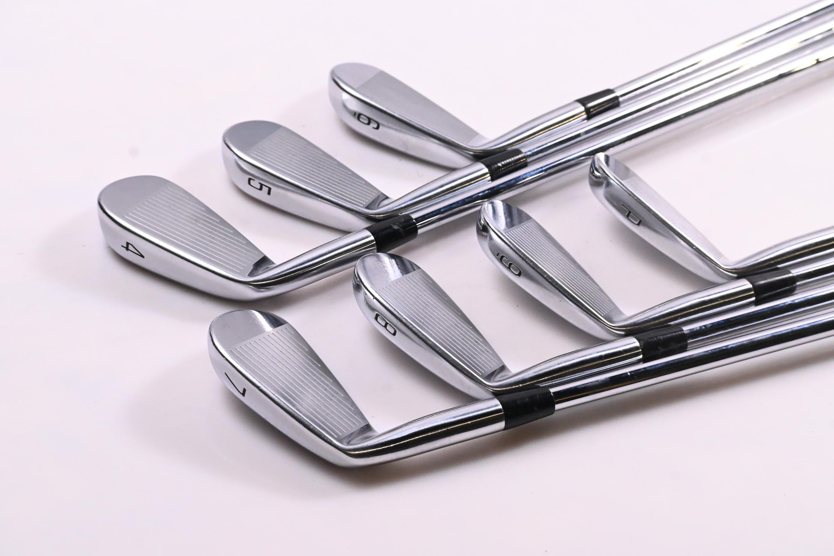 Mizuno Pro 223/221 Irons / 4-PW / Stiff Flex N.S.Pro Modus³ Tour 105 Shafts