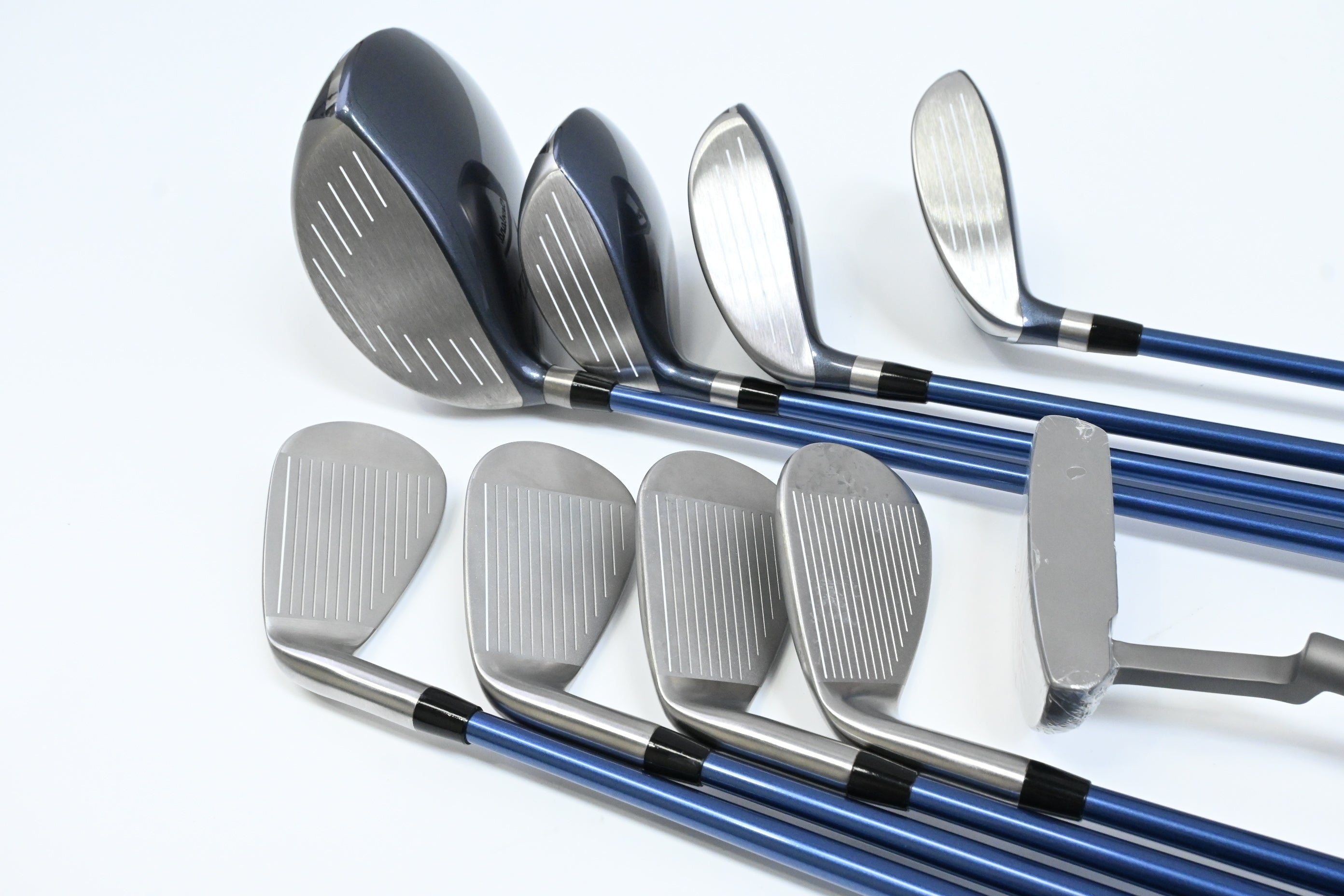 Ladies Cleveland Bloom Package Set / Woods, Hybrids, Irons, Putter, Bag