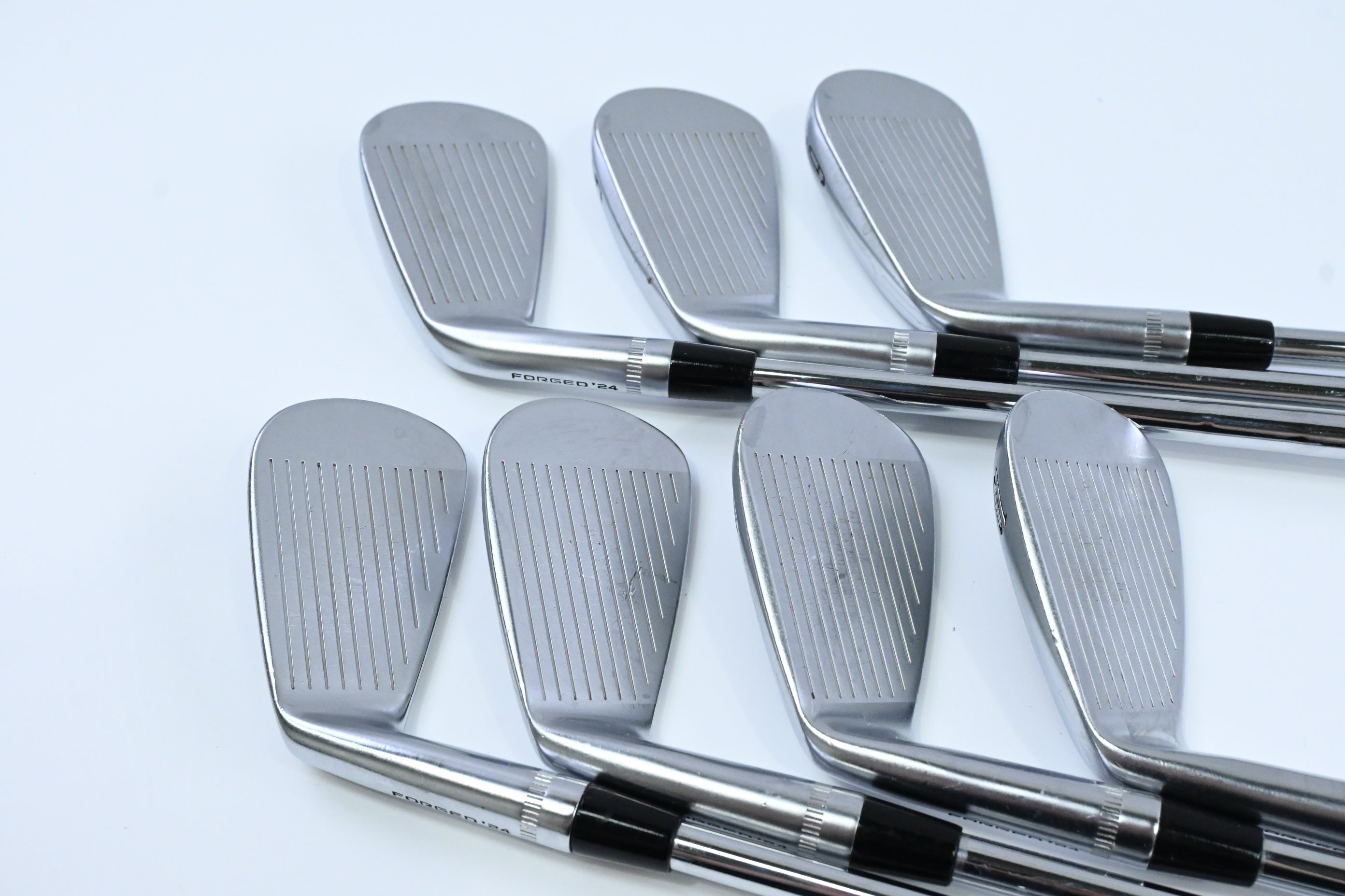 Callaway Apex CB 24 Irons / 4-PW / X-Flex N.S.Pro Modus3 Tour 130 Shaft