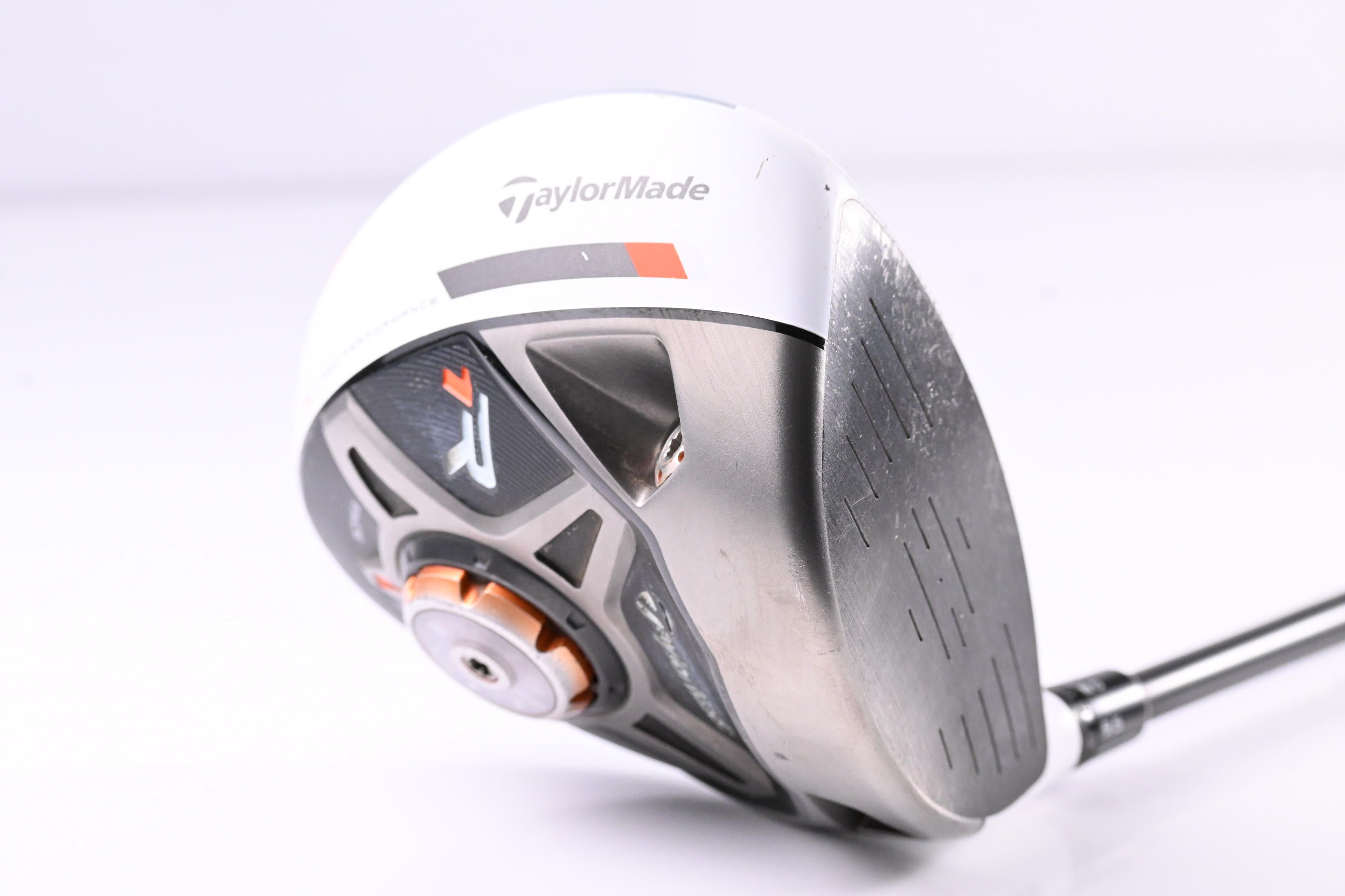 Taylormade R1 Drive / 10.5 Degree / Regular Flex Aldila RIP Phenom 55 Shaft