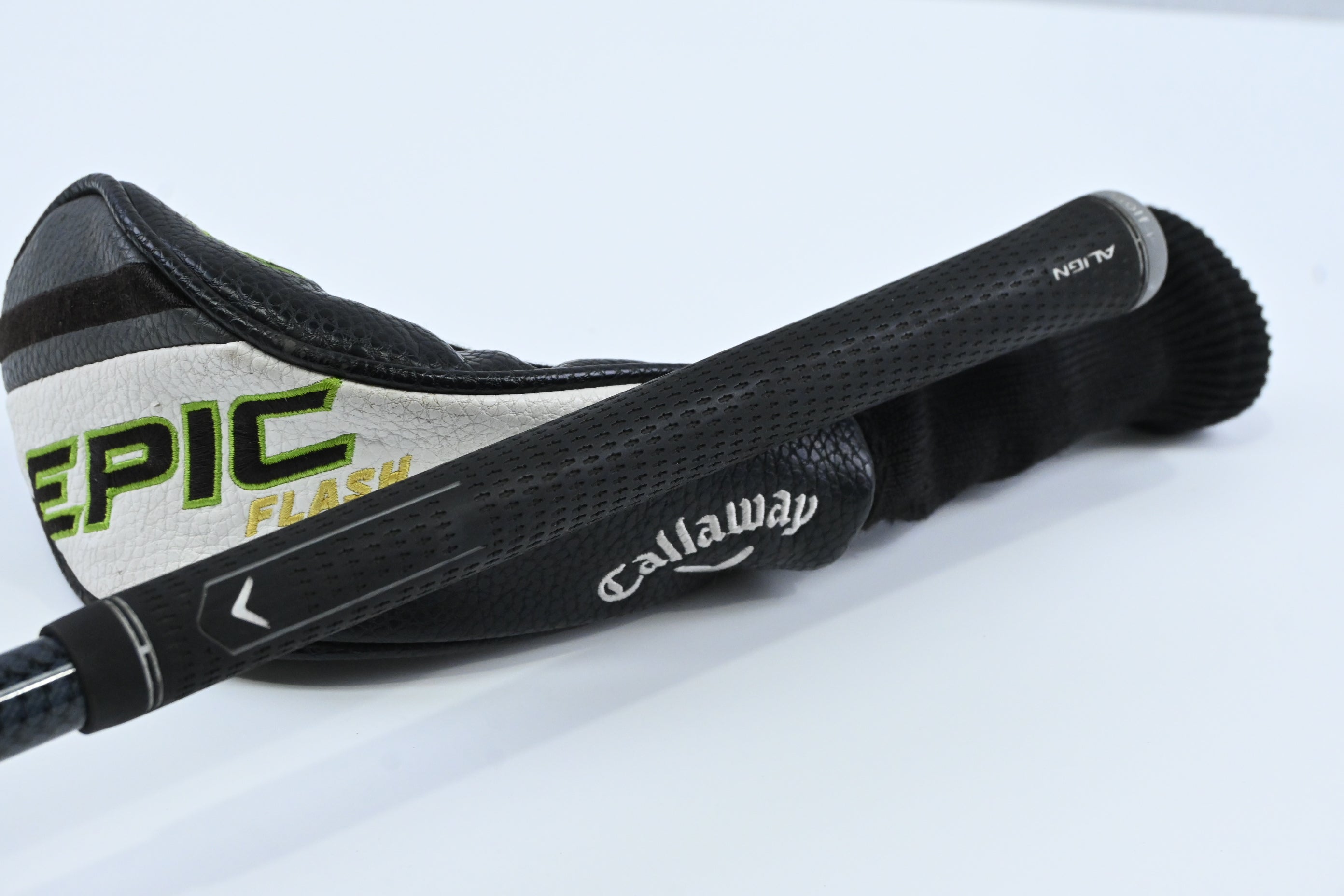 Callaway Epic Flash #4 Hybrid / 21 Degree / Stiff Flex Tensei AV White 70 Shaft