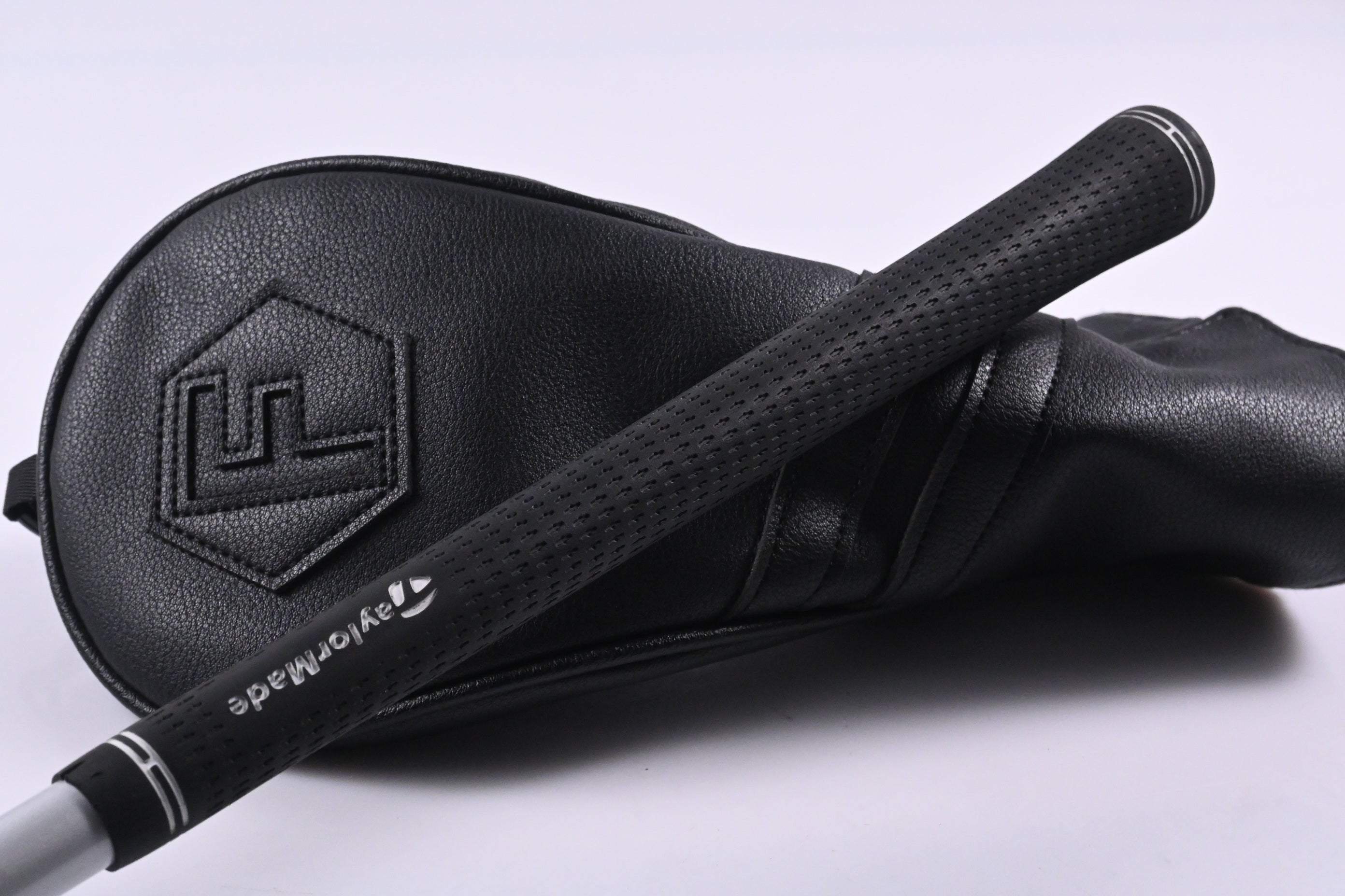 Taylormade SLDR HL #3 Wood / 17 Degree / Regular Flex Fujikura Speeder77 Shaft