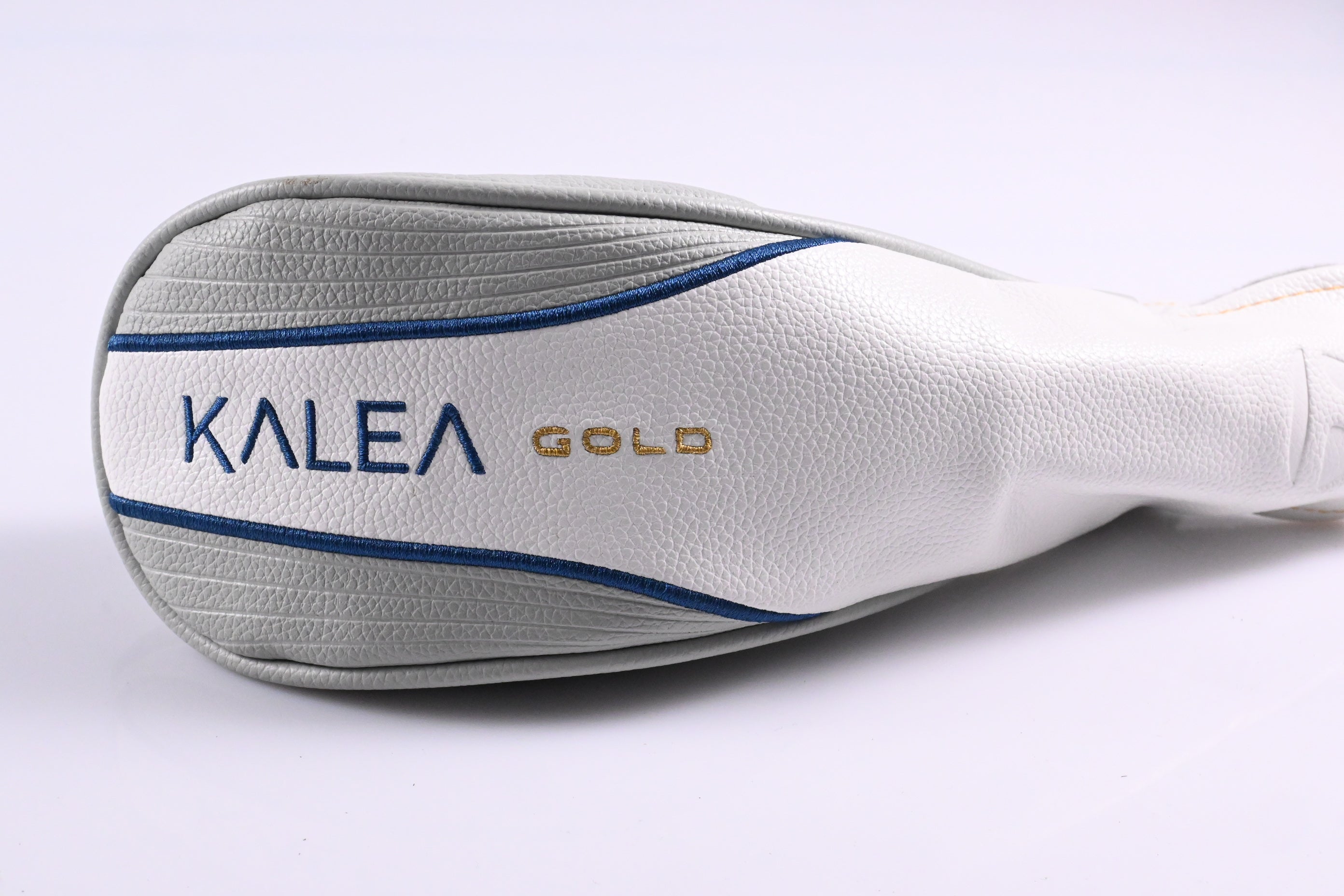 Ladies Taylormade Kalea Gold #6 Hybrid / 26 Degree / Ladies Flex Taylormade 40 Shaft