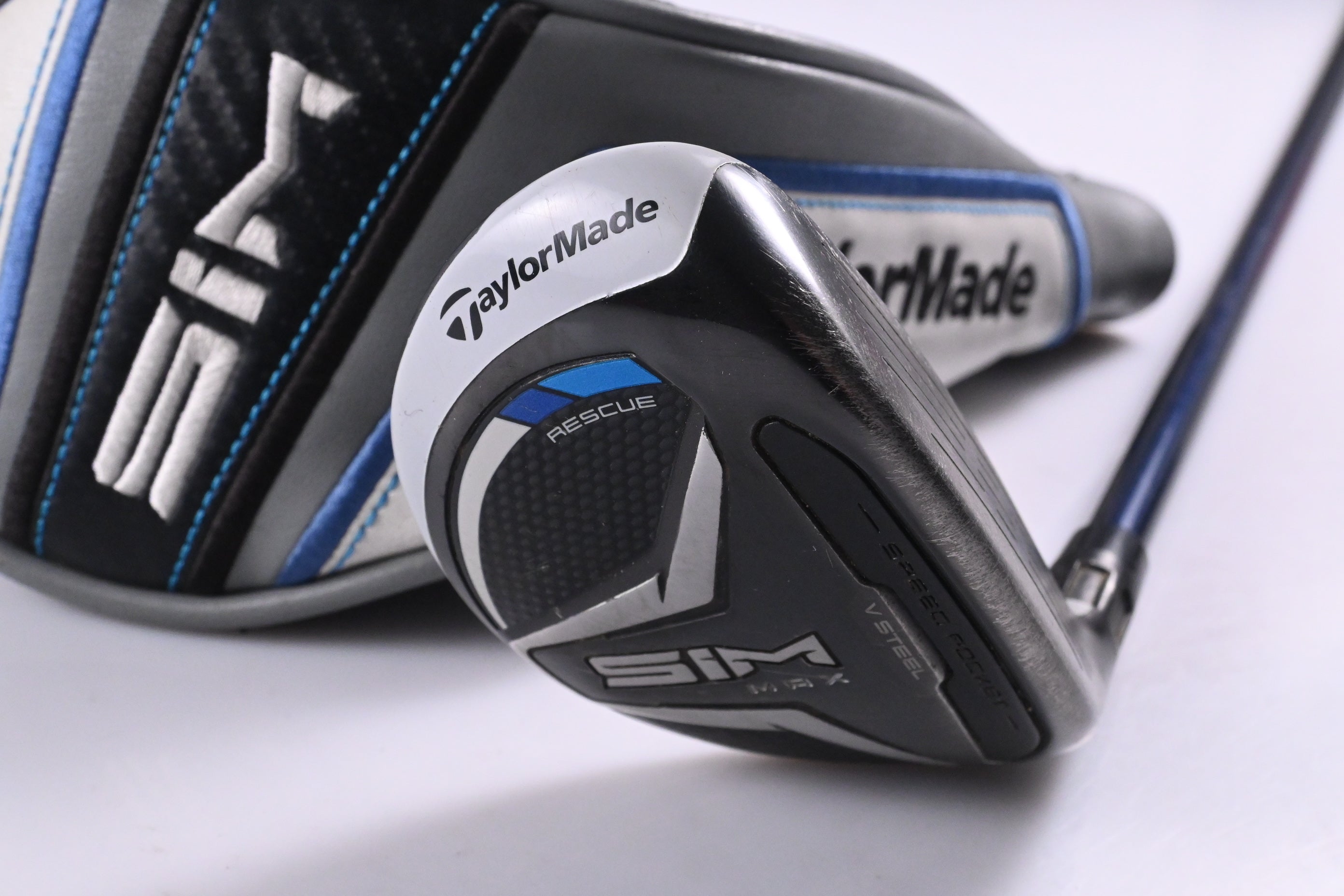 Taylormade SIM Max #3 Hybrid / 19 Degree / Stiff Flex Fujikura Ventus Blue 7