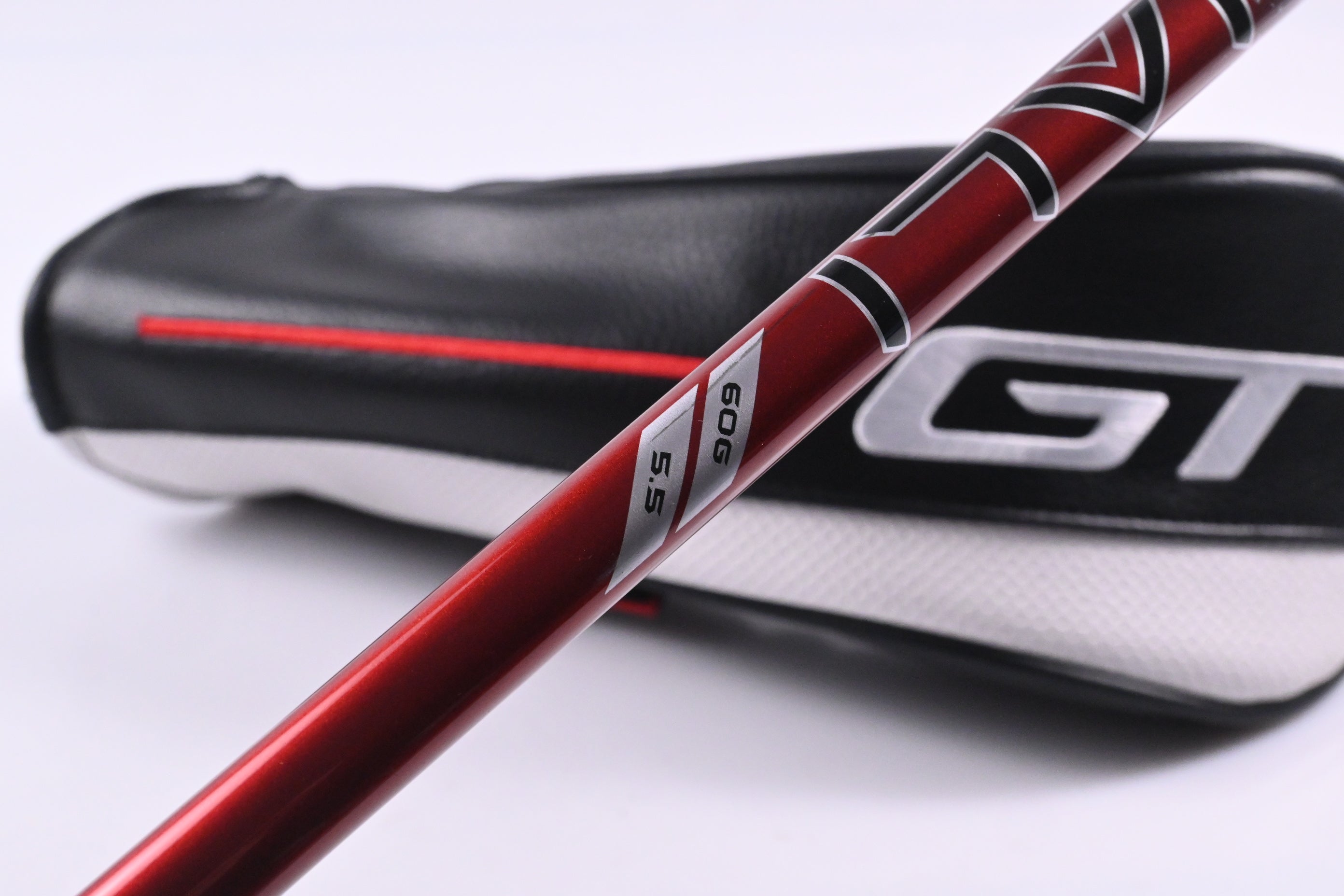 Titleist GT2 #5 Wood / 18 Degree / Regular Flex Denali Red 60 Shaft