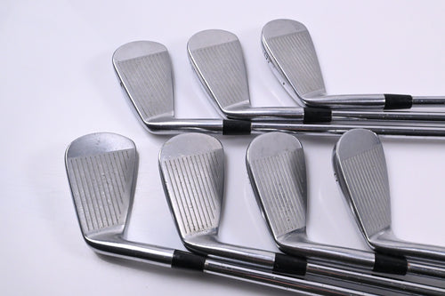 Mizuno JPX 825 Pro Irons / 4-PW / Regular Flex Dynalite Gold XP R300 Shafts