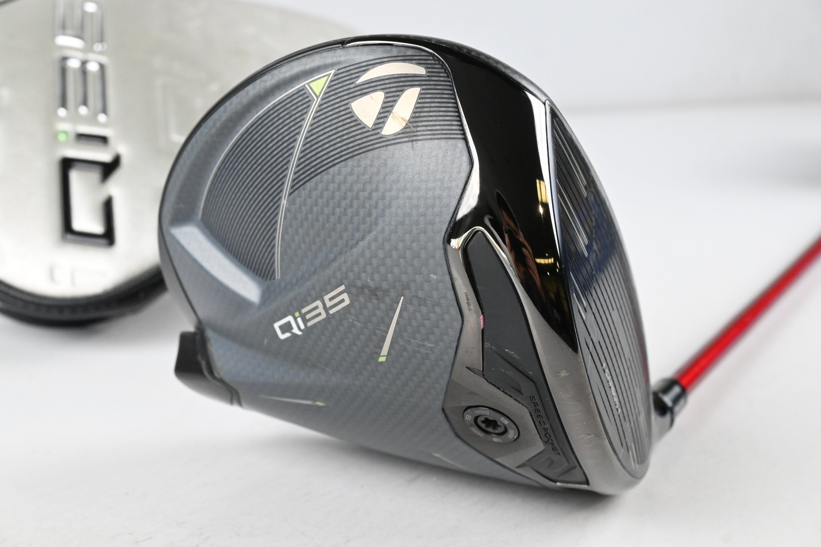 Taylormade Qi35 Driver / 9 Degree / Regular Flex Speeder NX 50 Shaft