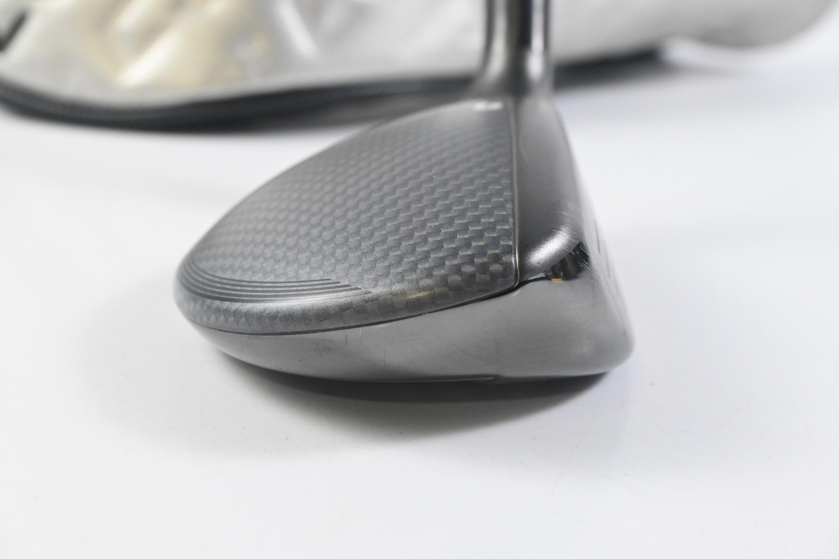 Taylormade Qi35 Max #4 Hybrid / 23 Degree / X-Flex Kai'li Dark Waves Blue 95 Shaft
