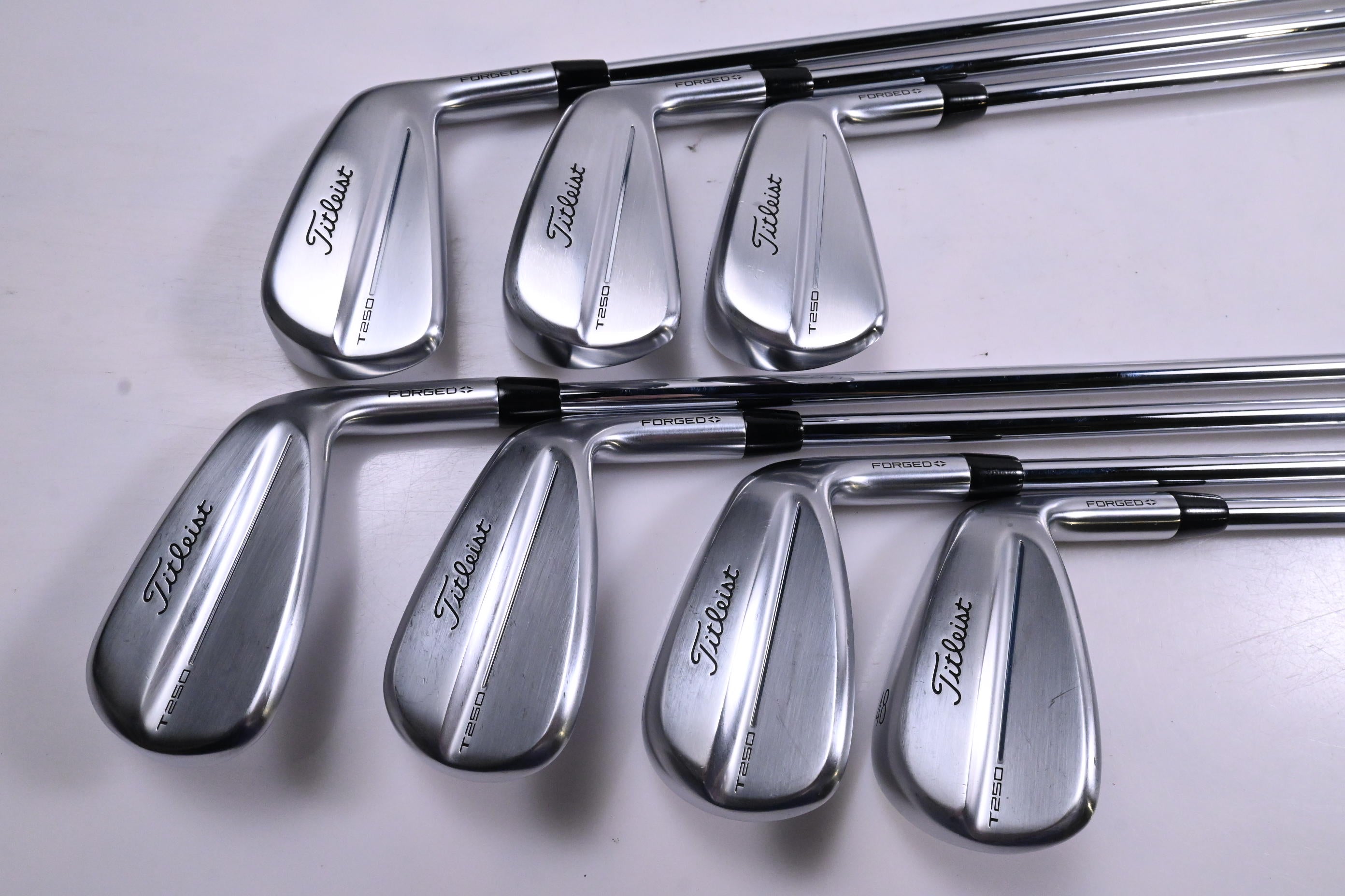Titleist T250 2025 Irons / 5-PW+48° / Regular Flex AMT Red Shafts