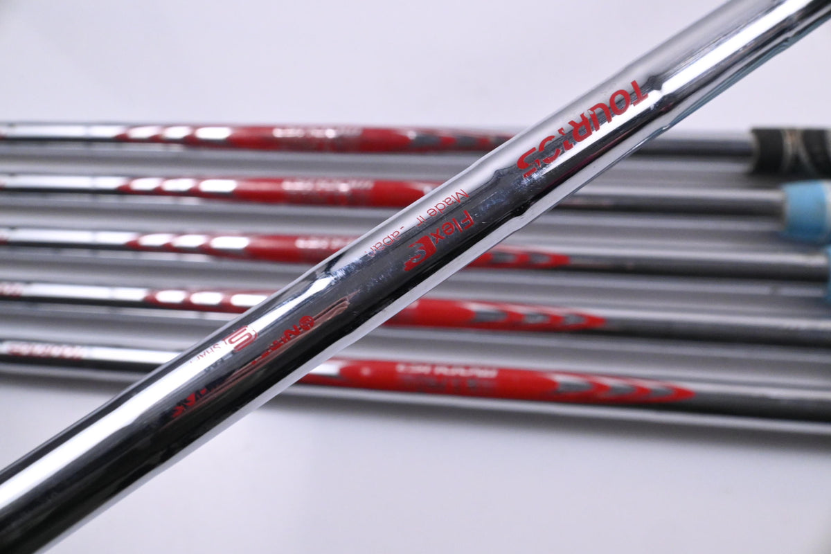 Callaway Rogue ST Pro Irons / 5-PW / Stiff Flex NS Pro Modus 3 Tour 105 Shafts