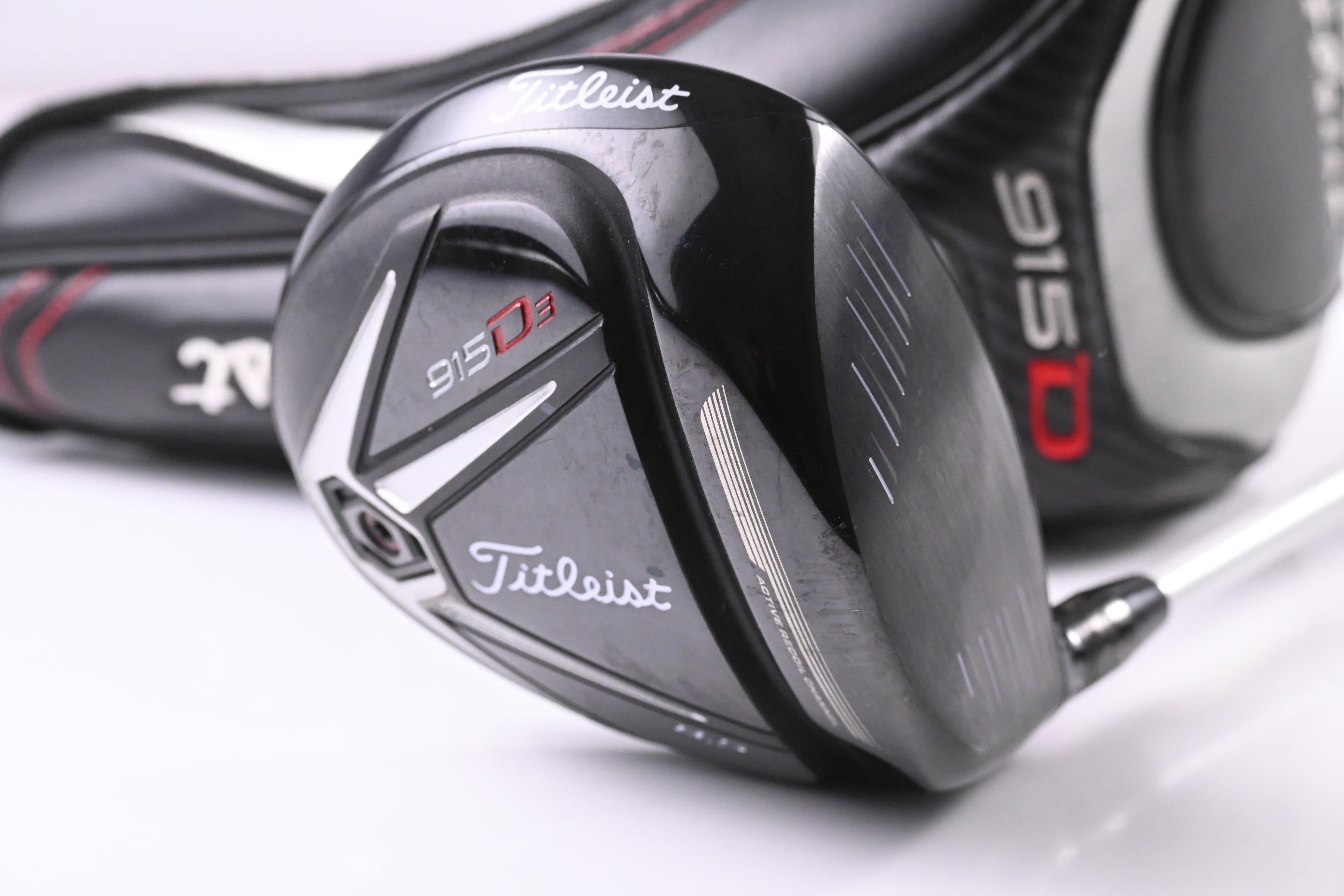 Titleist 915 D3 Driver / 8.5 Degree / Stiff Flex Aldila Rogue Silver 60 Shaft