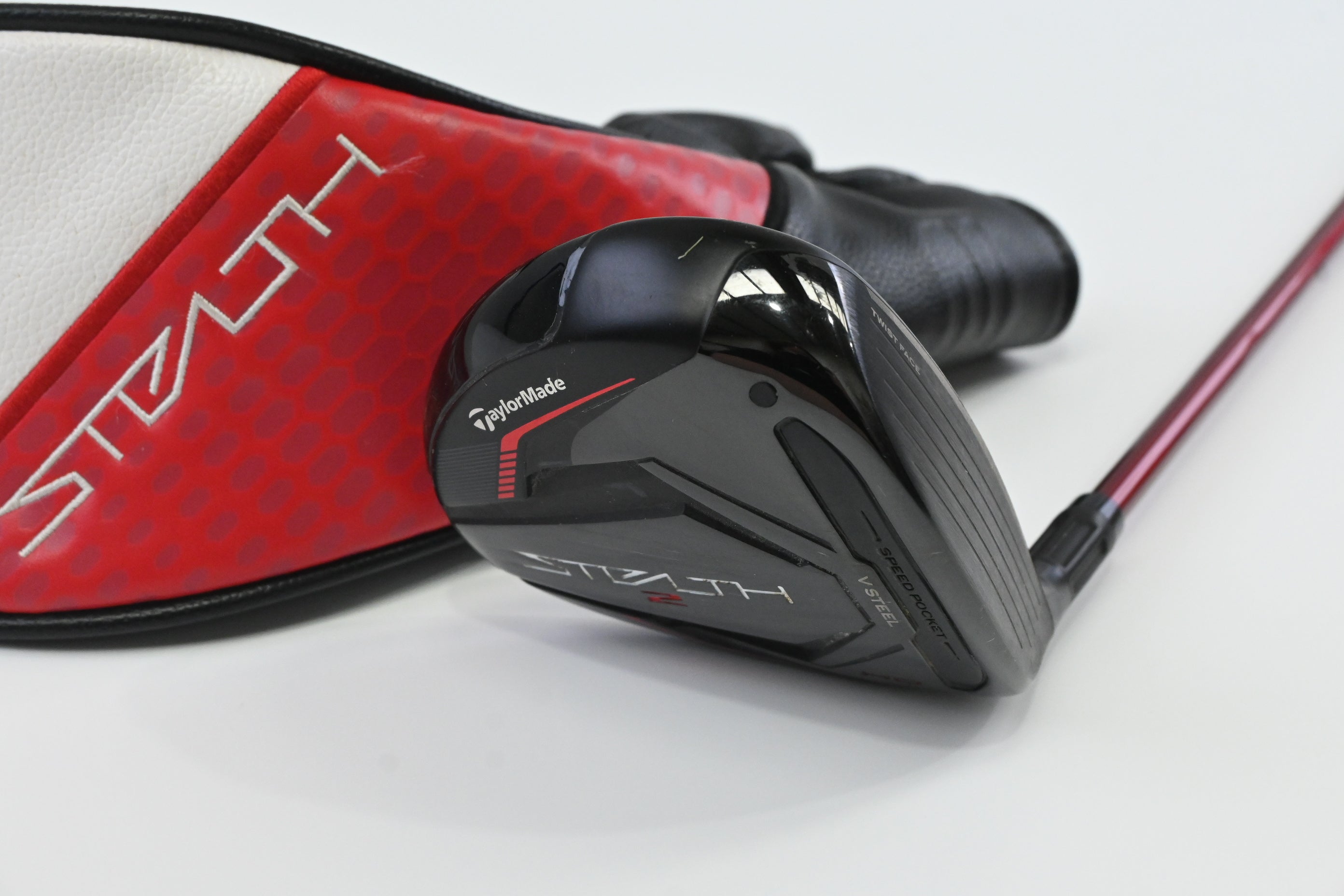 Taylormade Stealth 2 HD #3 Wood / 16 Degree / Regular Flex Fujikura Speeder NX